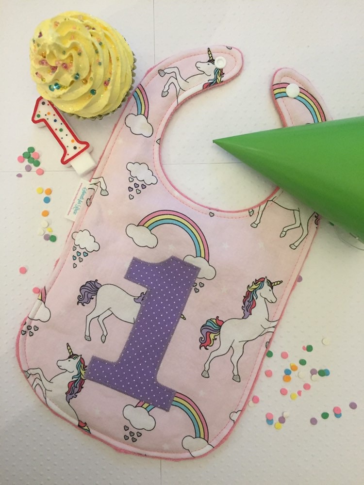 Einhörner Erster Geburtstag Lätzchen von Etsy - SweetsforReese