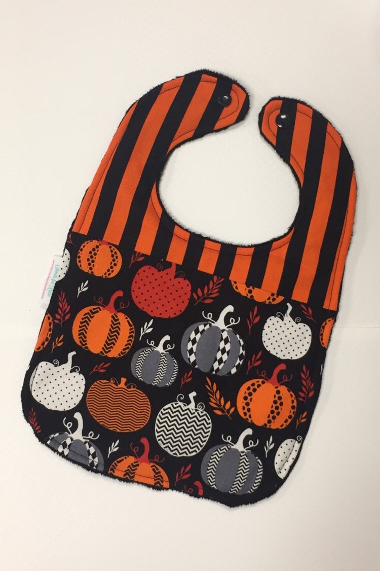 Halloween Kürbis Lätzchen | 24 Monate von Etsy - SweetsforReese