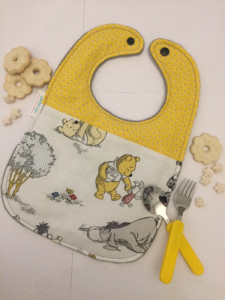 Winnie Puuh Lätzchen | Passend Bis 24 Monate Winnie Puuh Lätzchen | Passend Bis 24 Monate von Etsy - SweetsforReese