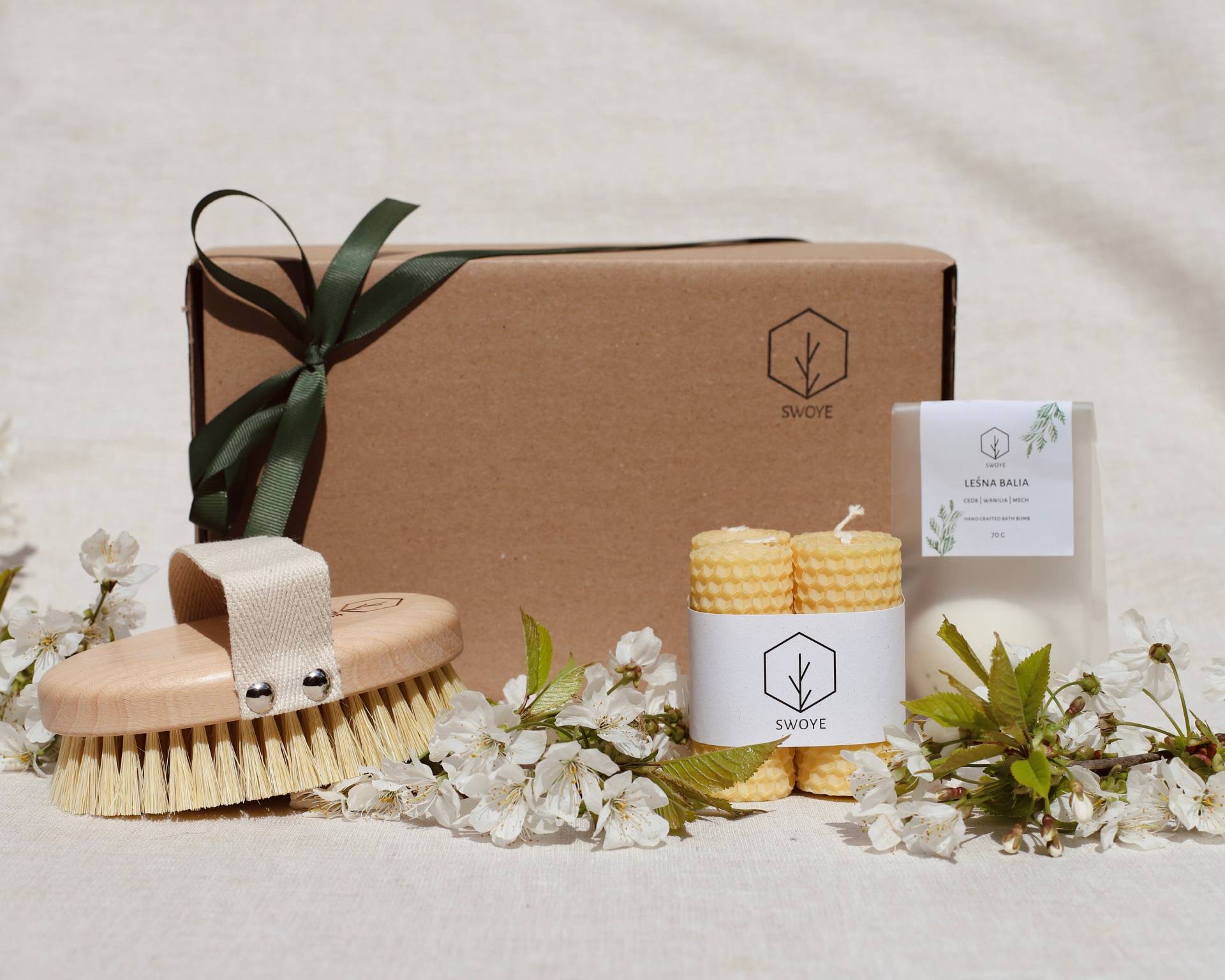 Bienenwachskerzen Geschenkbox - 100 % Reines Bienenwachs Handgefertigte Natürliche Kerzen Muttertagsgeschenk Für Sie Spa-Geschenkset Körperbürste Bienenwachskerzen Geschenkbox - 100 % Reines Bienenwachs Handgefertigte Natürliche Kerzen Muttertagsgeschenk Für Sie Spa-Geschenkset Körperbürste von Etsy - Swoye
