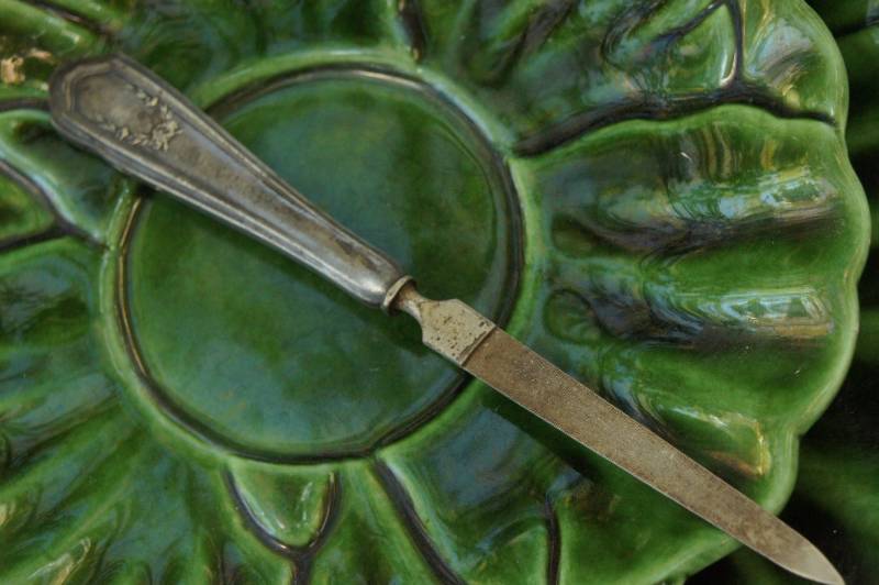 Vintage Antique Verzierte Versilberte Nagelfeile Victorian Edwardian Cottagecore Grannycore Vanity Sammlergeschenk Vintage Antique Verzierte Versilberte Nagelfeile Victorian Edwardian Cottagecore Grannycore Vanity Sammlergeschenk von Etsy - SycamoreVintage