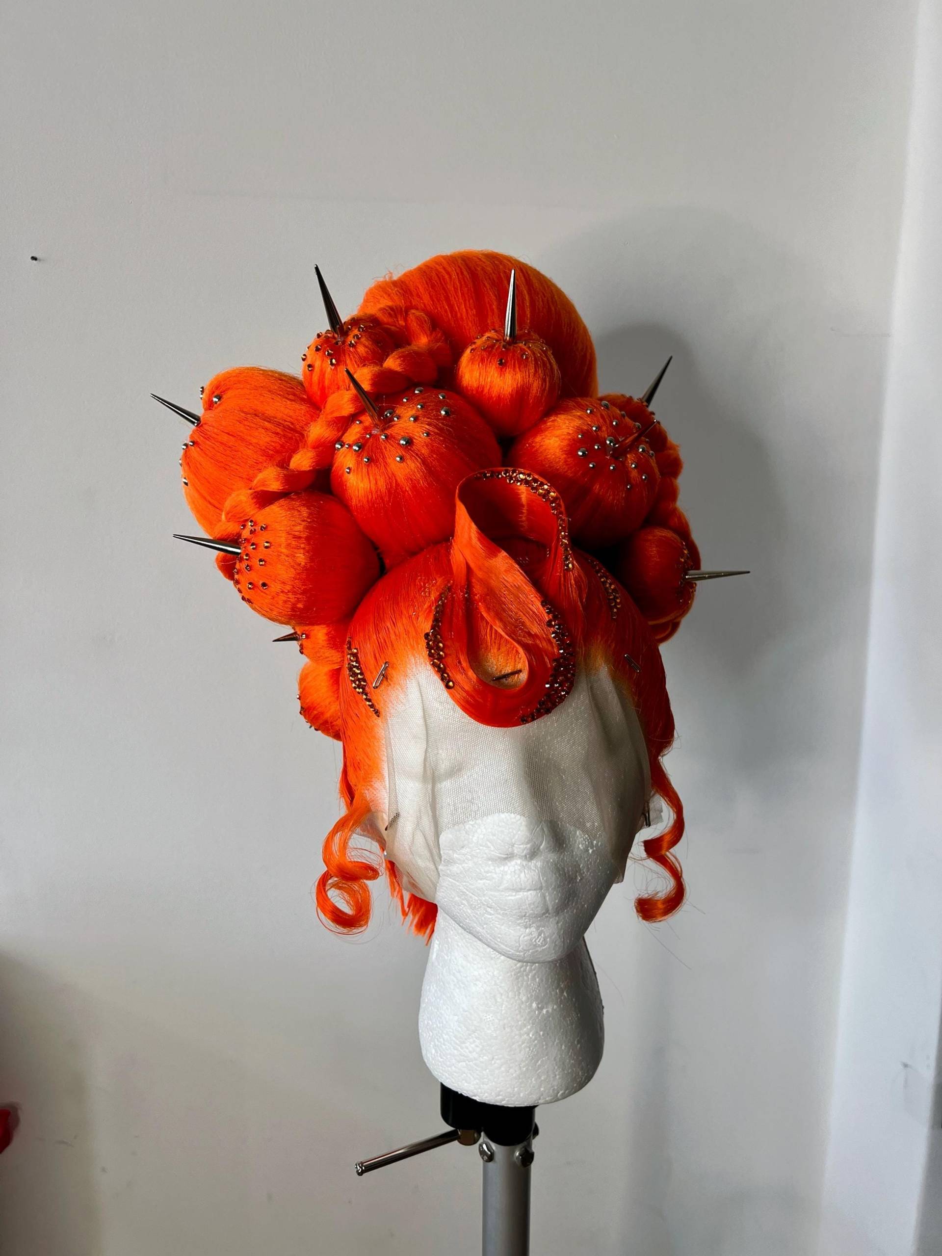 Neon Orange Lace Front Perücke Hochsteckfrisur Xxl von Etsy - SymbaCloset