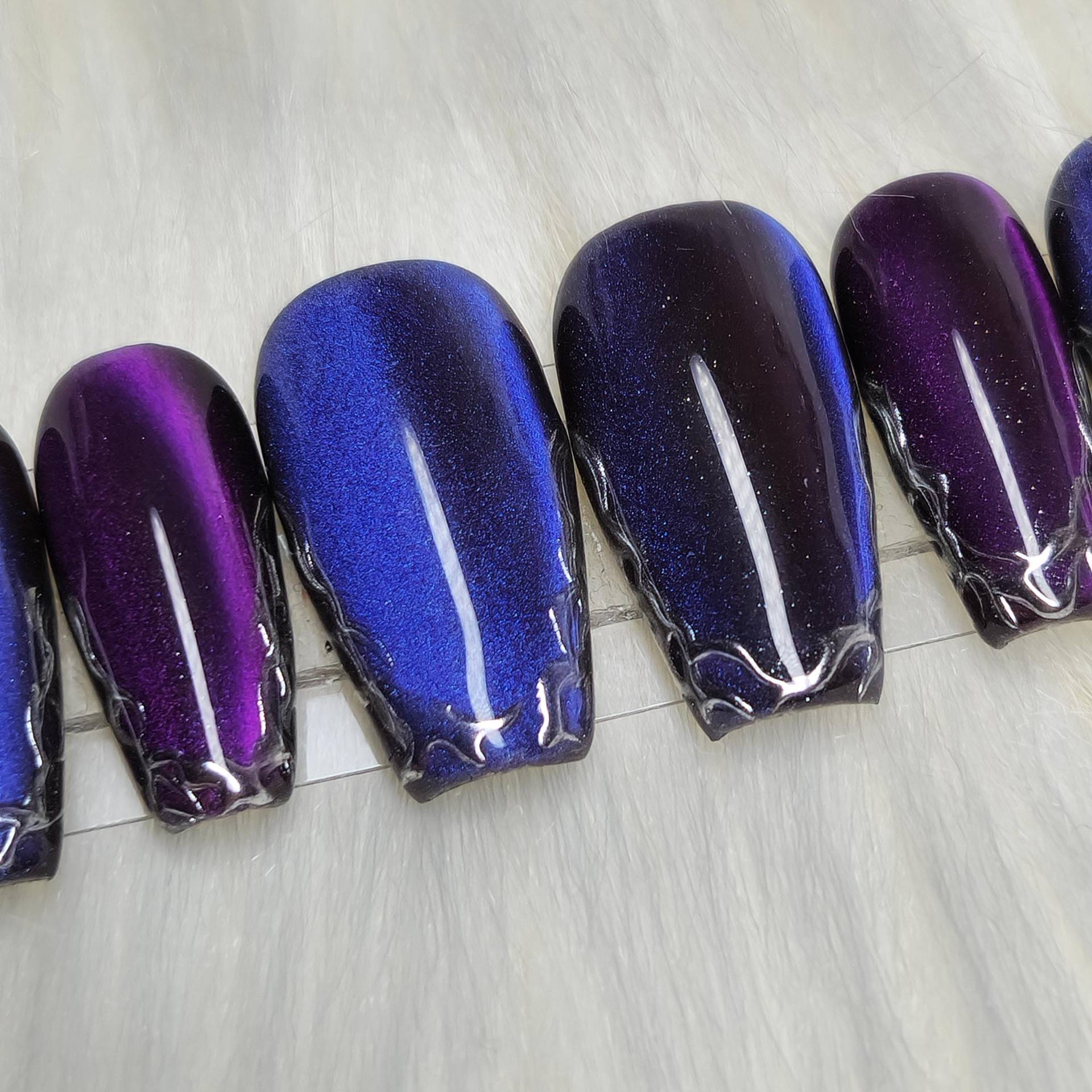 Arcane Cat Eye Press On Nails, Lilac, Bleu, Silver von Etsy - SymbelNails