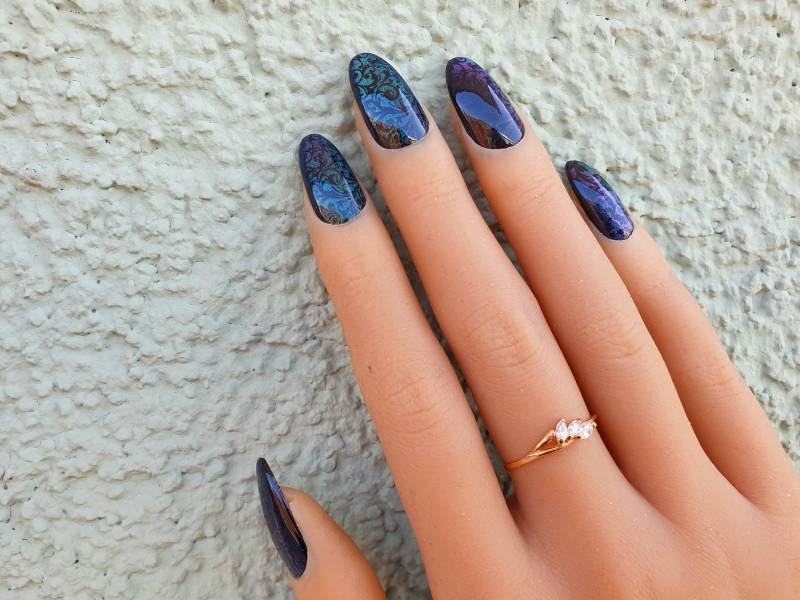 Grün Lila Chamäleon Press On Nails Mit Schwarzem Muster, Cat Eye von Etsy - SymbelNails