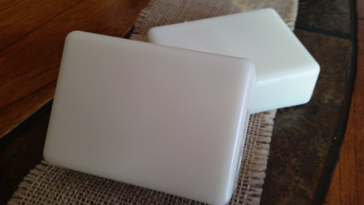 Weiße Glycerin Buttermilchseife/Custom Scent/Waschmittelfrei/Gardenia/Lavendel Kamille/Jasmin Weiße Glycerin Buttermilchseife/Custom Scent/Waschmittelfrei/Gardenia/Lavendel Kamille/Jasmin von Etsy - SymphlCreations