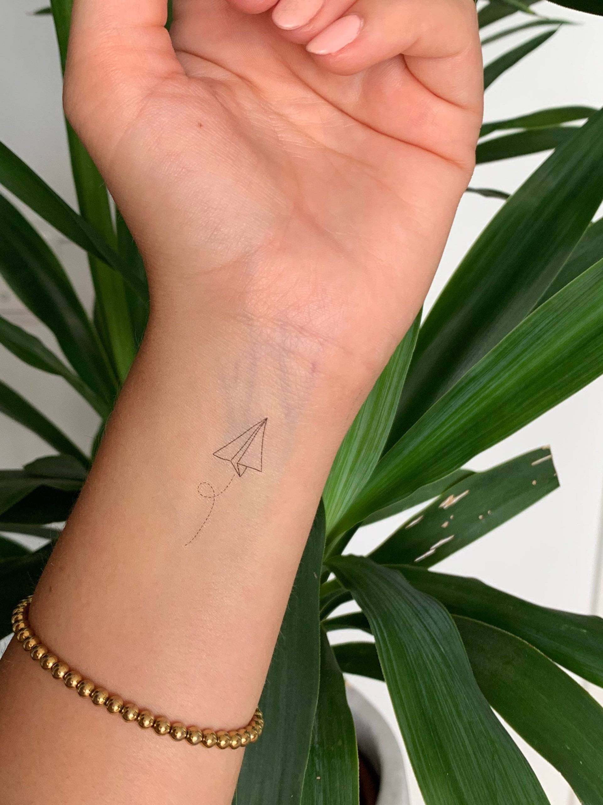 Papierflieger | 2Er-Set - Temporäres Tattoo Papierflieger | 2Er-Set - Temporäres Tattoo von Etsy - TATTOODAY