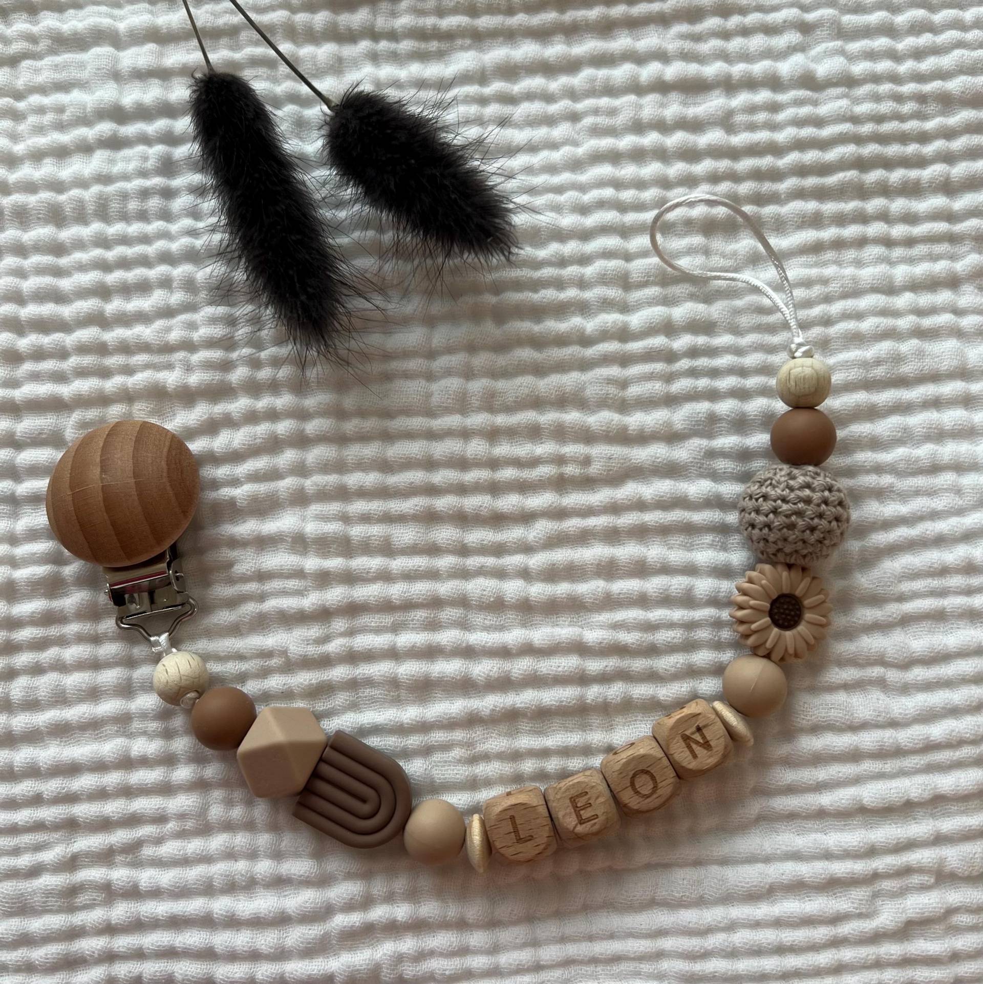 Wunderschöne Personalisierte Schnullerkette Wunderschöne Personalisierte Schnullerkette von Etsy - TCMija