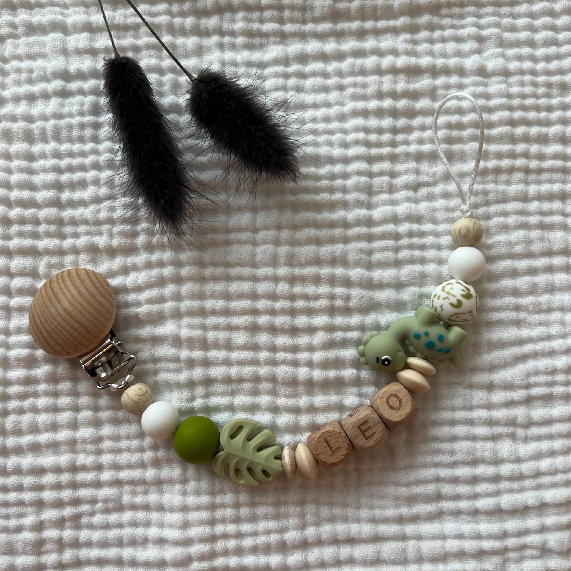 Wunderschöne Personalisierte Schnullerkette Wunderschöne Personalisierte Schnullerkette von Etsy - TCMija