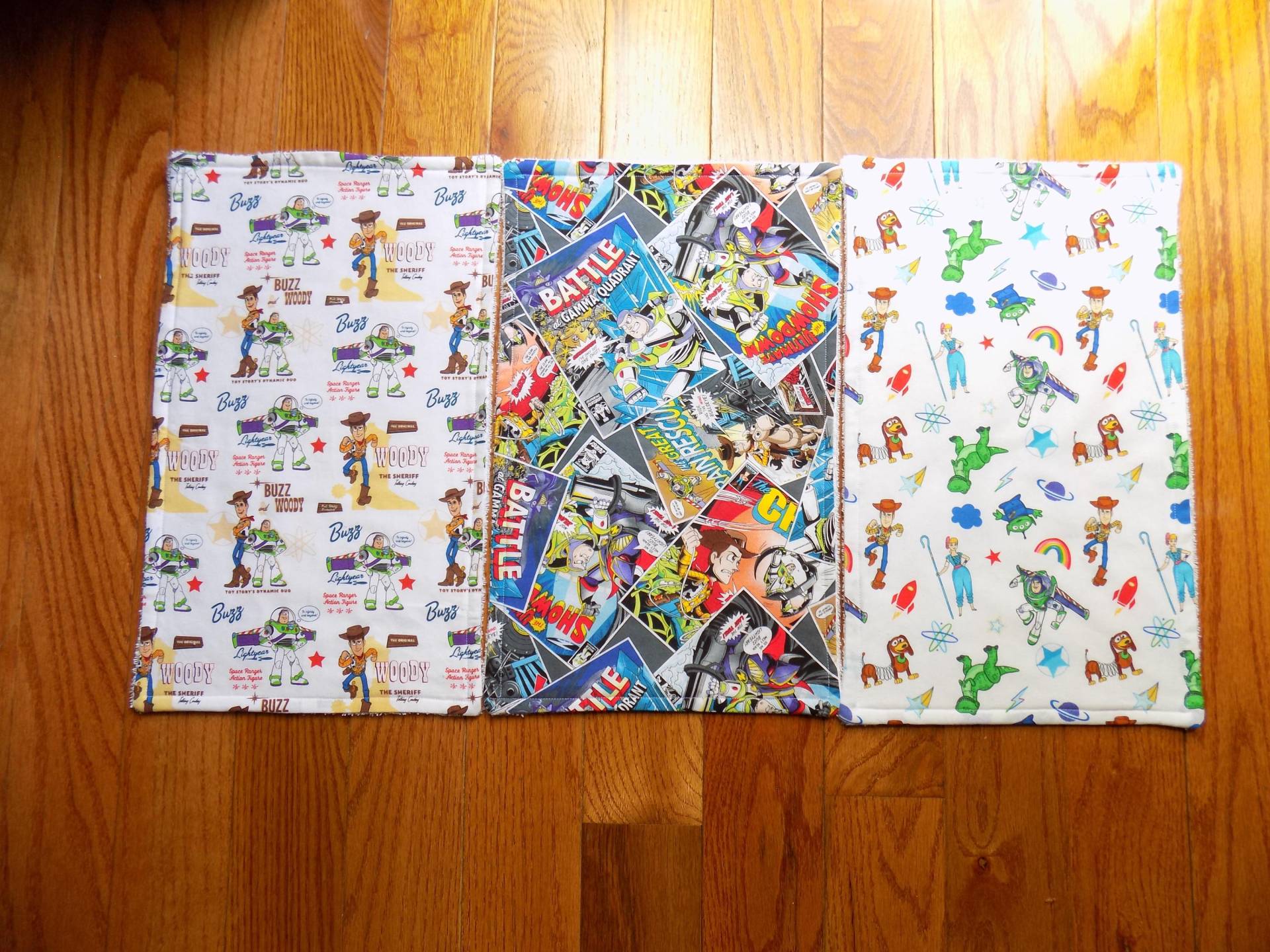 Set Mit 3 Toy Story Spucktüchern - Baby Party Geschenk von Etsy - TJsCountryCreations