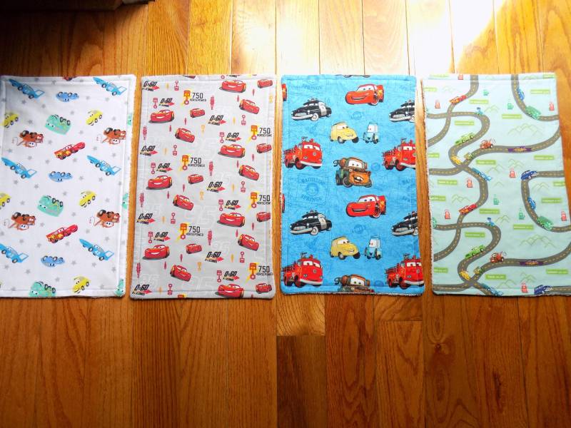 Set Mit 4 Spucktüchern Cars Movie - Babypartygeschenk von Etsy - TJsCountryCreations