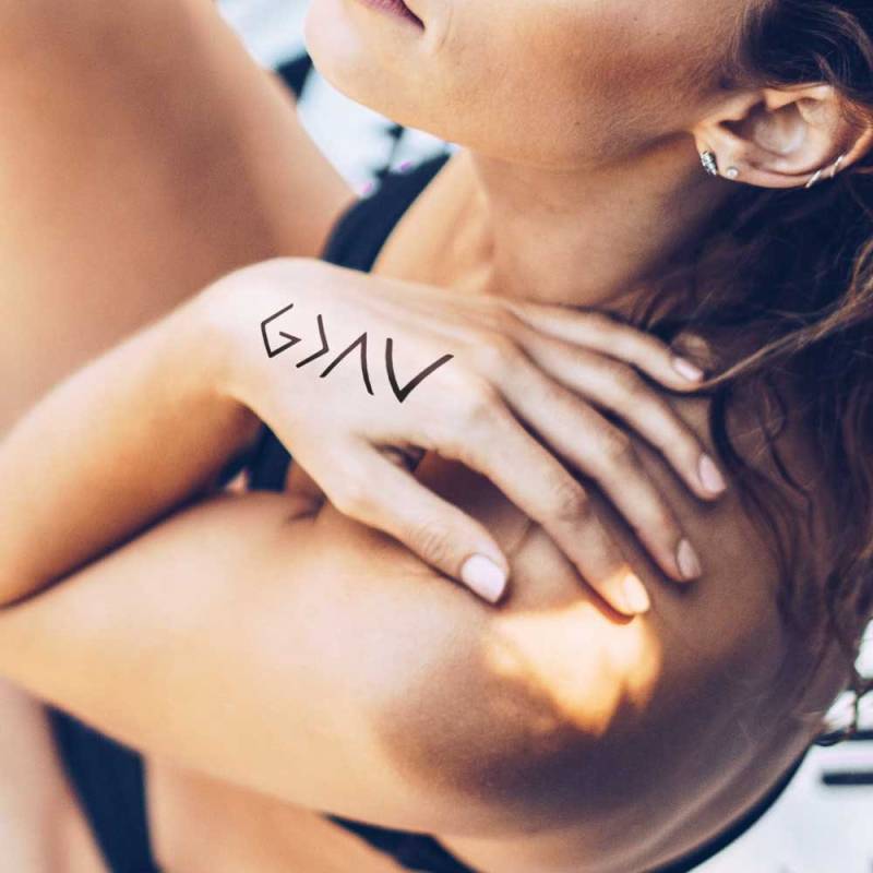 God Is Greater Than My Highs & Lows - Temporäres Tattoo | 2Er Set God Is Greater Than My Highs & Lows - Temporäres Tattoo | 2Er Set von Etsy - TTTattoodotcom