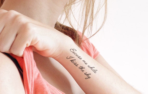 Kiss The Sky - Temporäre Tattoo | 2Er Set Kiss The Sky - Temporäre Tattoo | 2Er Set von Etsy - TTTattoodotcom