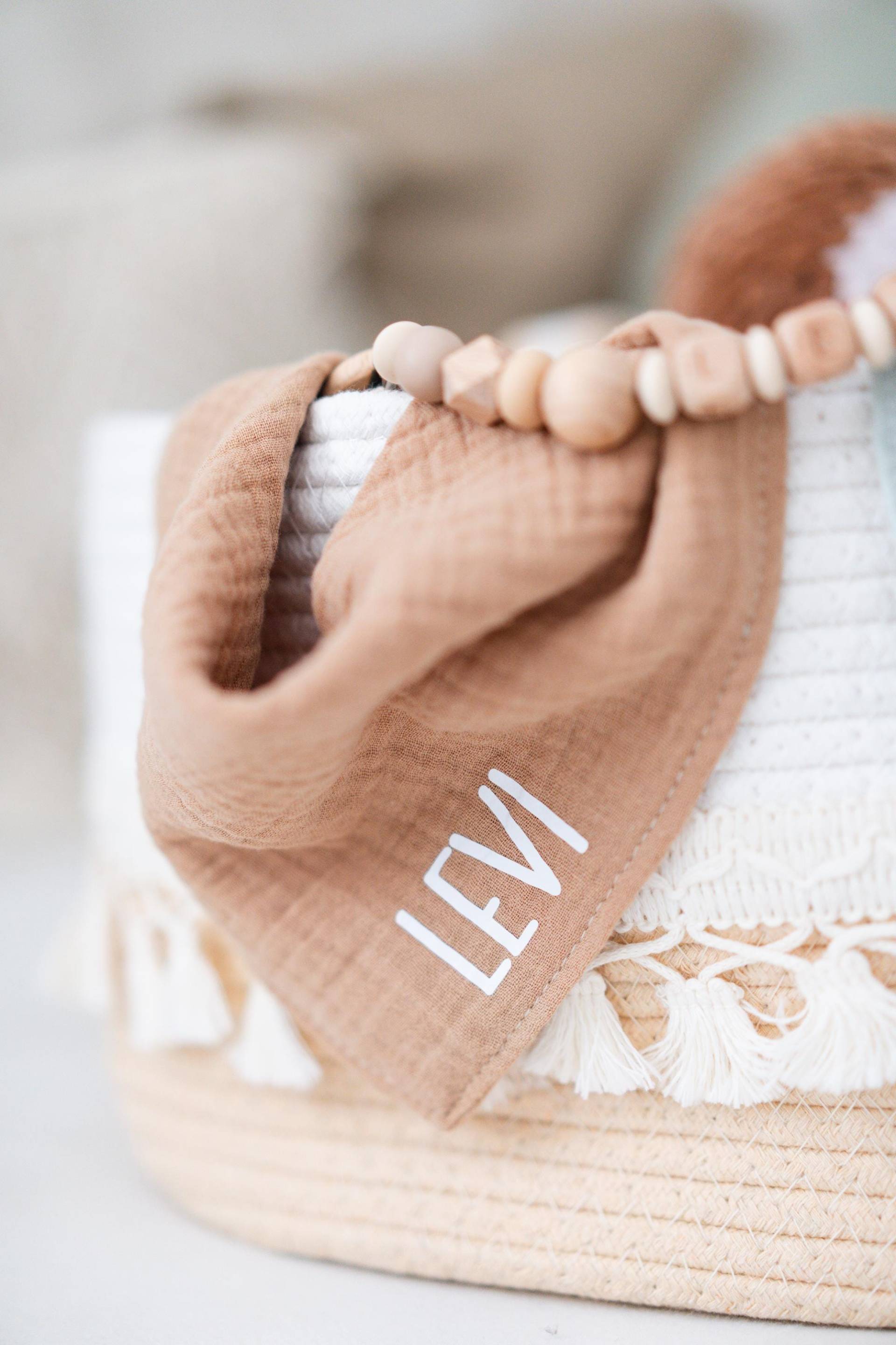 Personalisiertes Musselin Halstuch Für Babys Und Kleinkinder 100% Baumwolle | Lätzchen Geschenk Zur Geburt Taufe Mit Name von Etsy - TabsyDesign