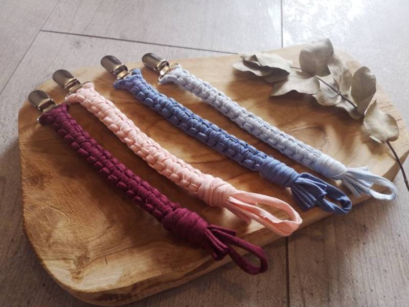Schnullerkette Aus Textilgarn Schnullerkette Aus Textilgarn von Etsy - TaliesHandmade