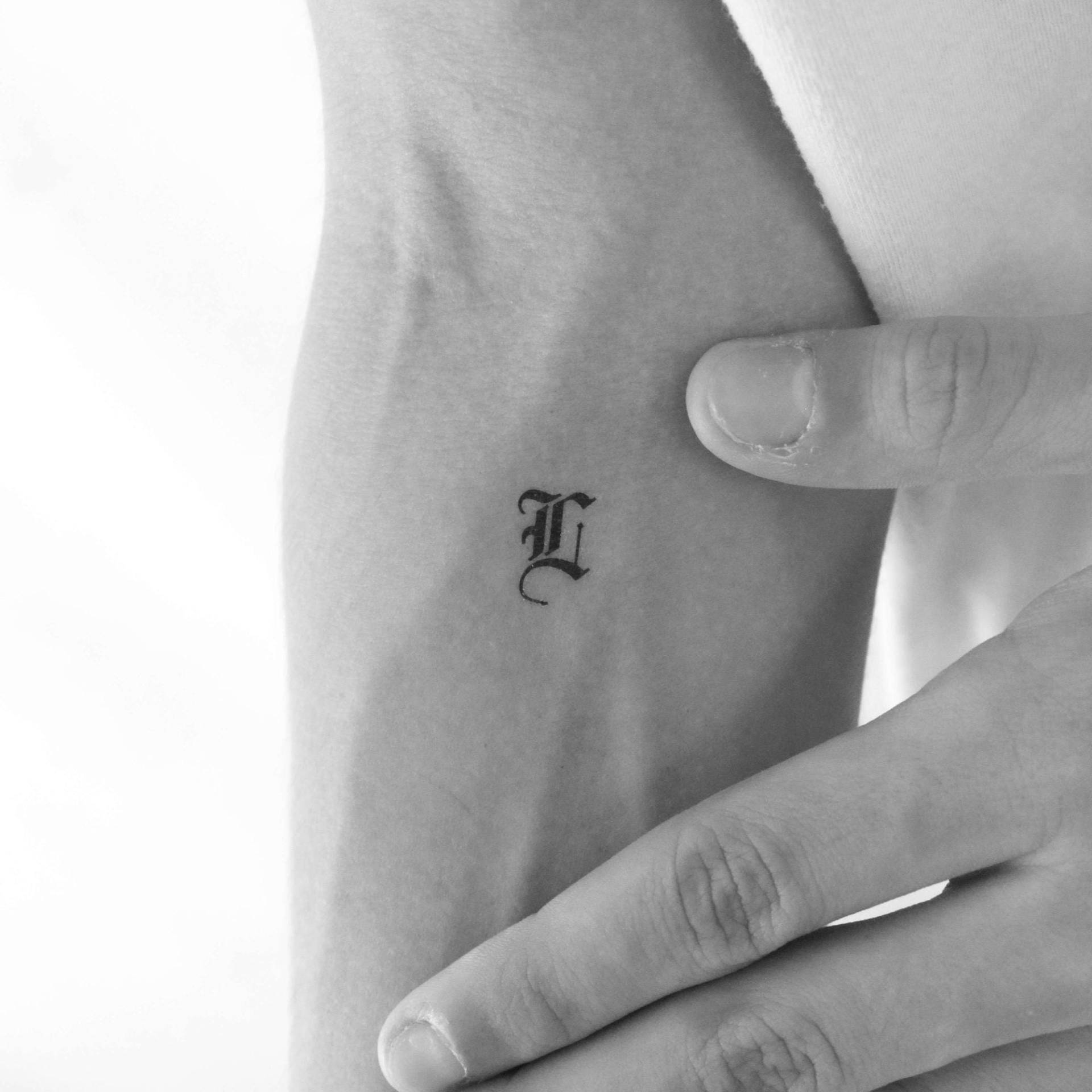 Gothic L Buchstabe Temporäres Tattoo | 3Er Set Gothic L Buchstabe Temporäres Tattoo | 3Er Set von Etsy - Tatteco