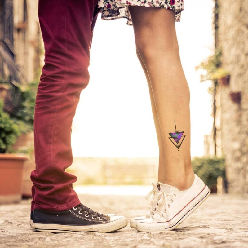 Space Triangle Temporäre Tätowierung Für Männer Und Frauen, Exklusive Handgezeichnete von Etsy - TattooYourStyle