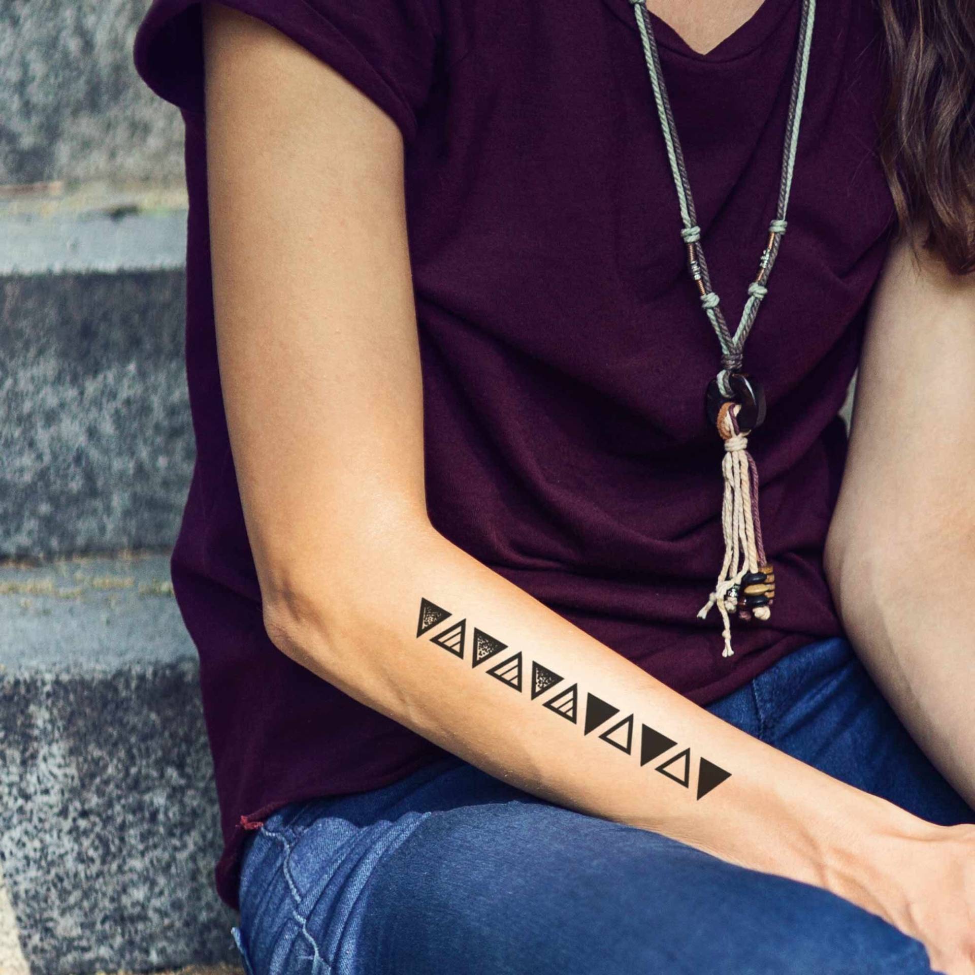 Temporäres Dreieck-Tattoo Für Frauen Und Männer, Exklusives Handgezeichnetes Temporäres Temporäres Dreieck-Tattoo Für Frauen Und Männer, Exklusives Handgezeichnetes Temporäres von Etsy - TattooYourStyle