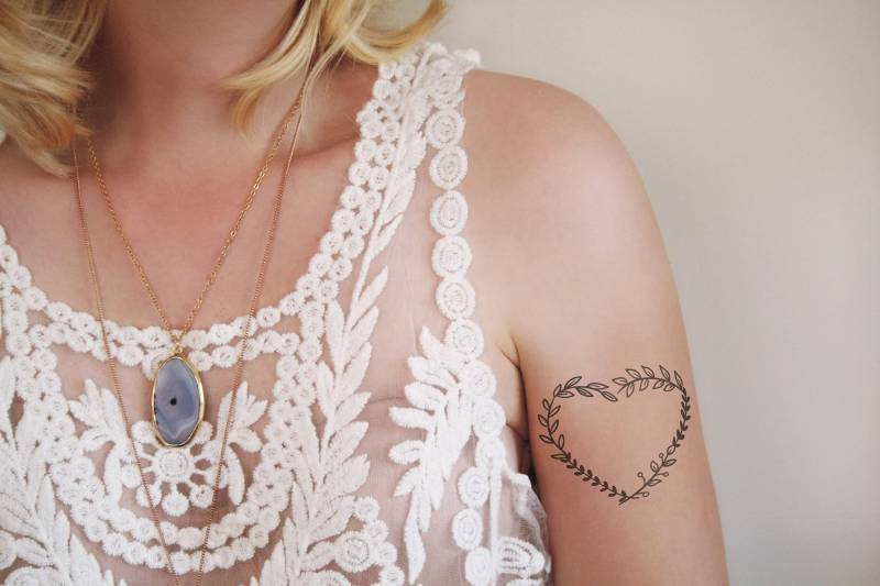 Blatt Herz Temporäres Tattoo | Blumen Rosentattoo Boho Geschenk von Etsy - Tattoorary