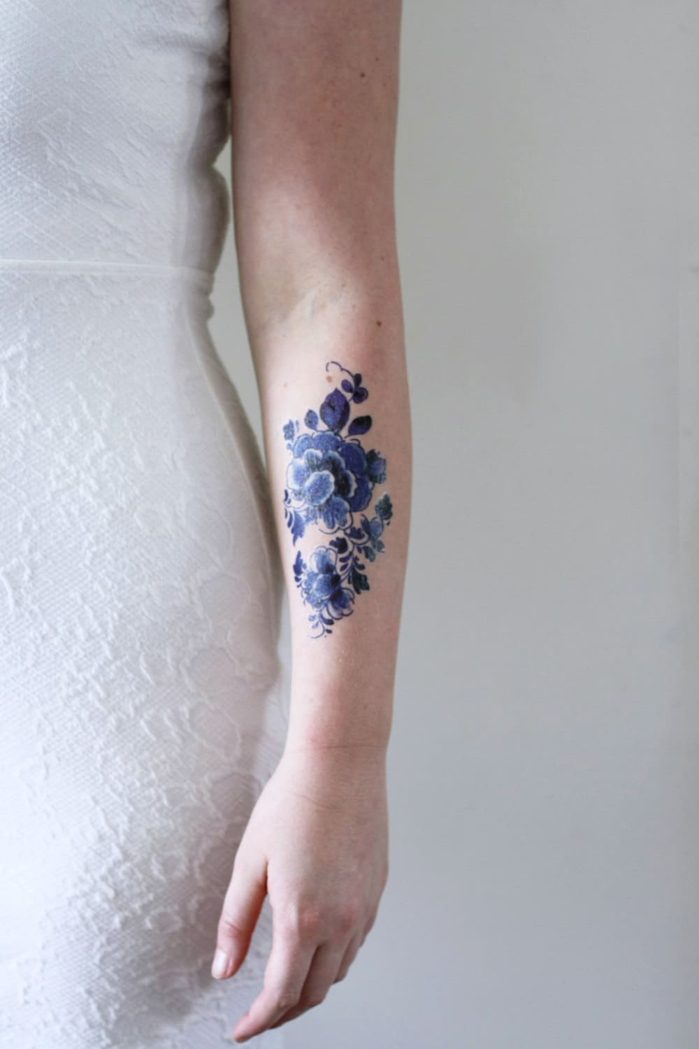 Blumen Temporäres Tattoo | Delft Blau Boho Geschenk Etwas Blaue Hochzeit Festival Accessoire Blumen Temporäres Tattoo | Delft Blau Boho Geschenk Etwas Blaue Hochzeit Festival Accessoire von Etsy - Tattoorary
