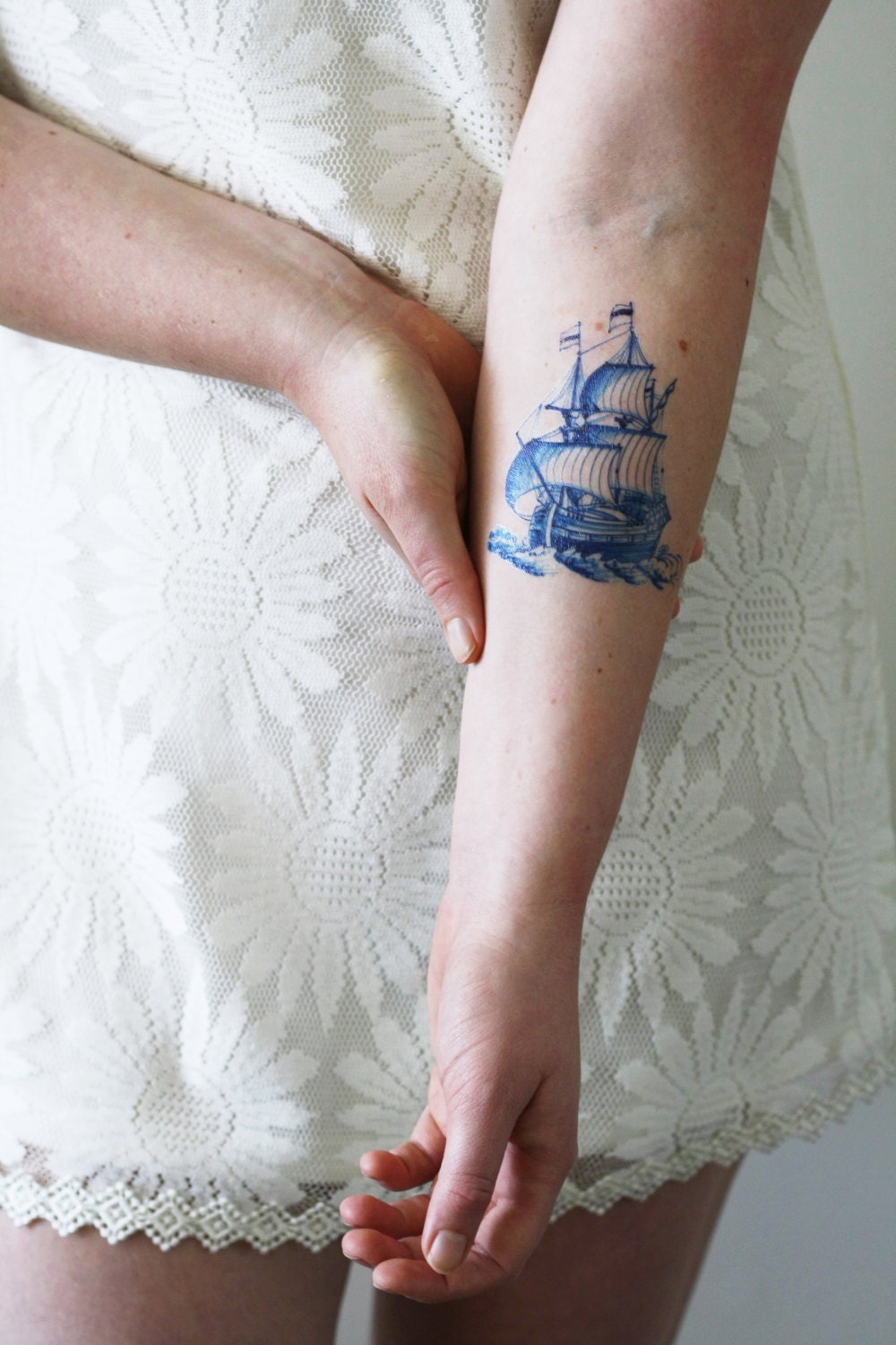 Delfter Blau Schiff Temporäres Tattoo | Delft Boot Matrose Etwas Blaue Hochzeit Delfter Blau Schiff Temporäres Tattoo | Delft Boot Matrose Etwas Blaue Hochzeit von Etsy - Tattoorary