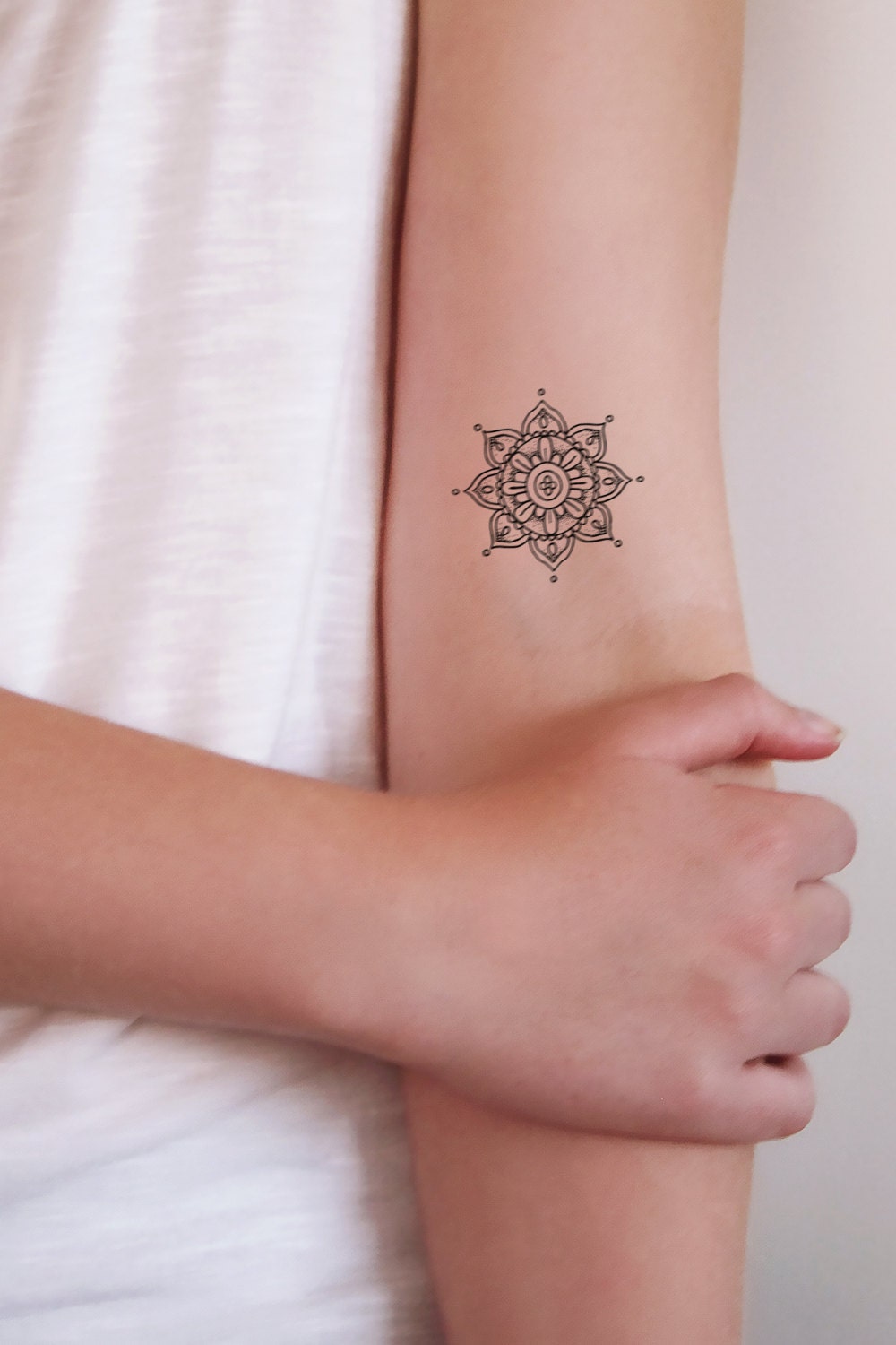 Kleine Mandala Temporäre Tattoos | Tattoo Kleines Temporäres Boho Geschenk Fest von Etsy - Tattoorary