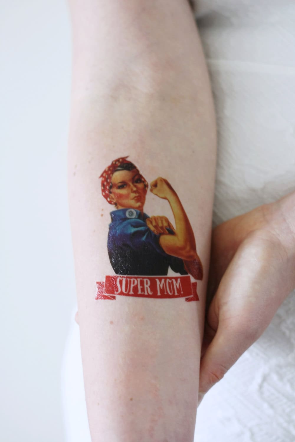 Muttertag Temporäres Tattoo | Super Mom Geschenkidee Zum Mutter Mama Geschenk von Etsy - Tattoorary