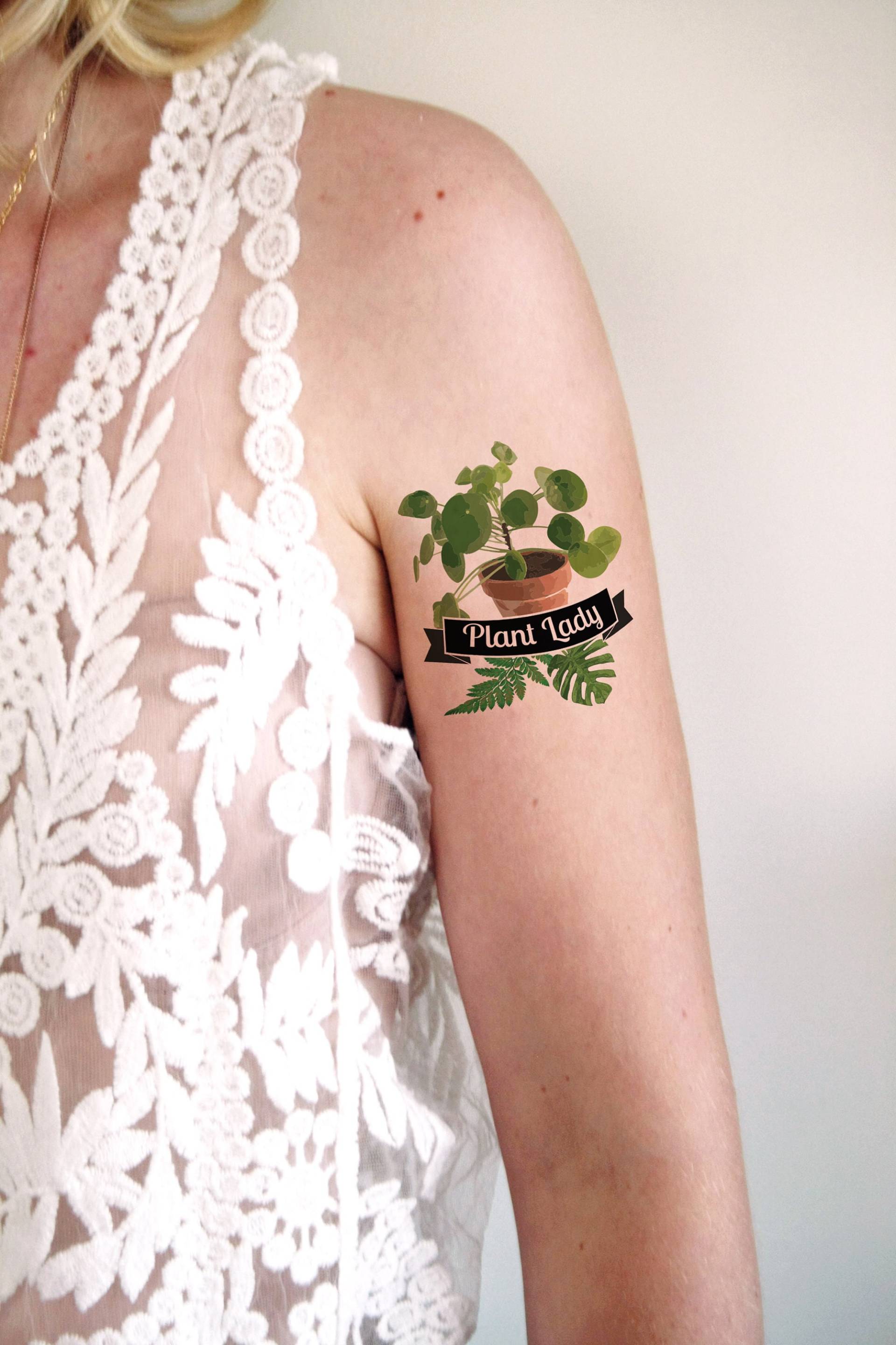 Pflanzen Dame Temporäres Tattoo | Pflanzliches Tattoo Geschenkidee Pflanzendame Gärtnerin Pflanzenliebhaber Pflanzen Dame Temporäres Tattoo | Pflanzliches Tattoo Geschenkidee Pflanzendame Gärtnerin Pflanzenliebhaber von Etsy - Tattoorary