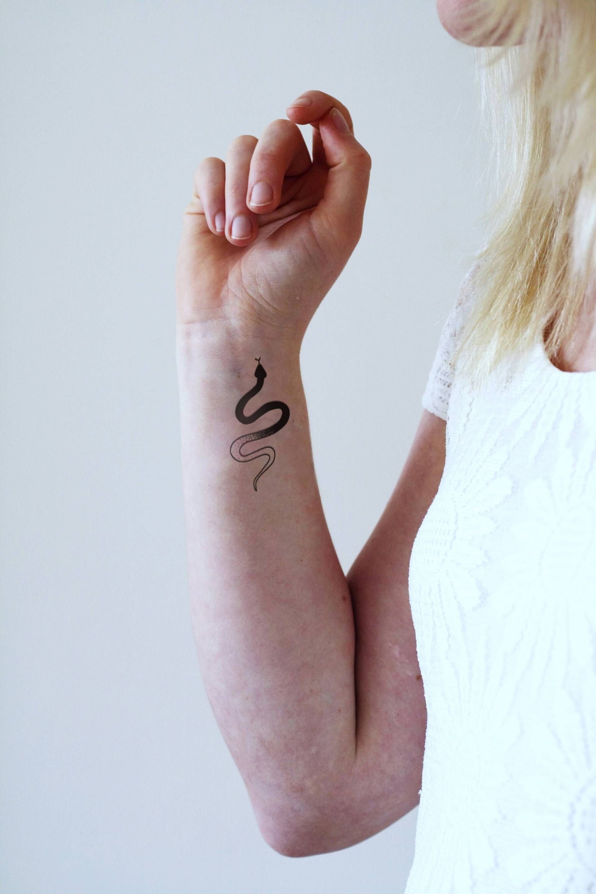 Schlange Temporäres Tattoo | Schlangentattoo Kleine Boho Geschenkidee Geschenk Schlange Temporäres Tattoo | Schlangentattoo Kleine Boho Geschenkidee Geschenk von Etsy - Tattoorary