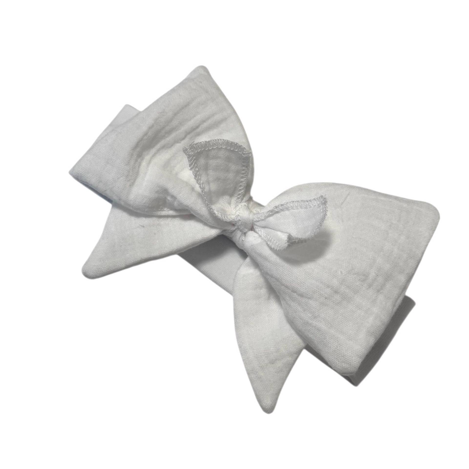 stirnband Taufe Mit Sehr Großer Musselin Schleife Weiß stirnband Taufe Mit Sehr Großer Musselin Schleife Weiß von Etsy - Taufkleiddesign