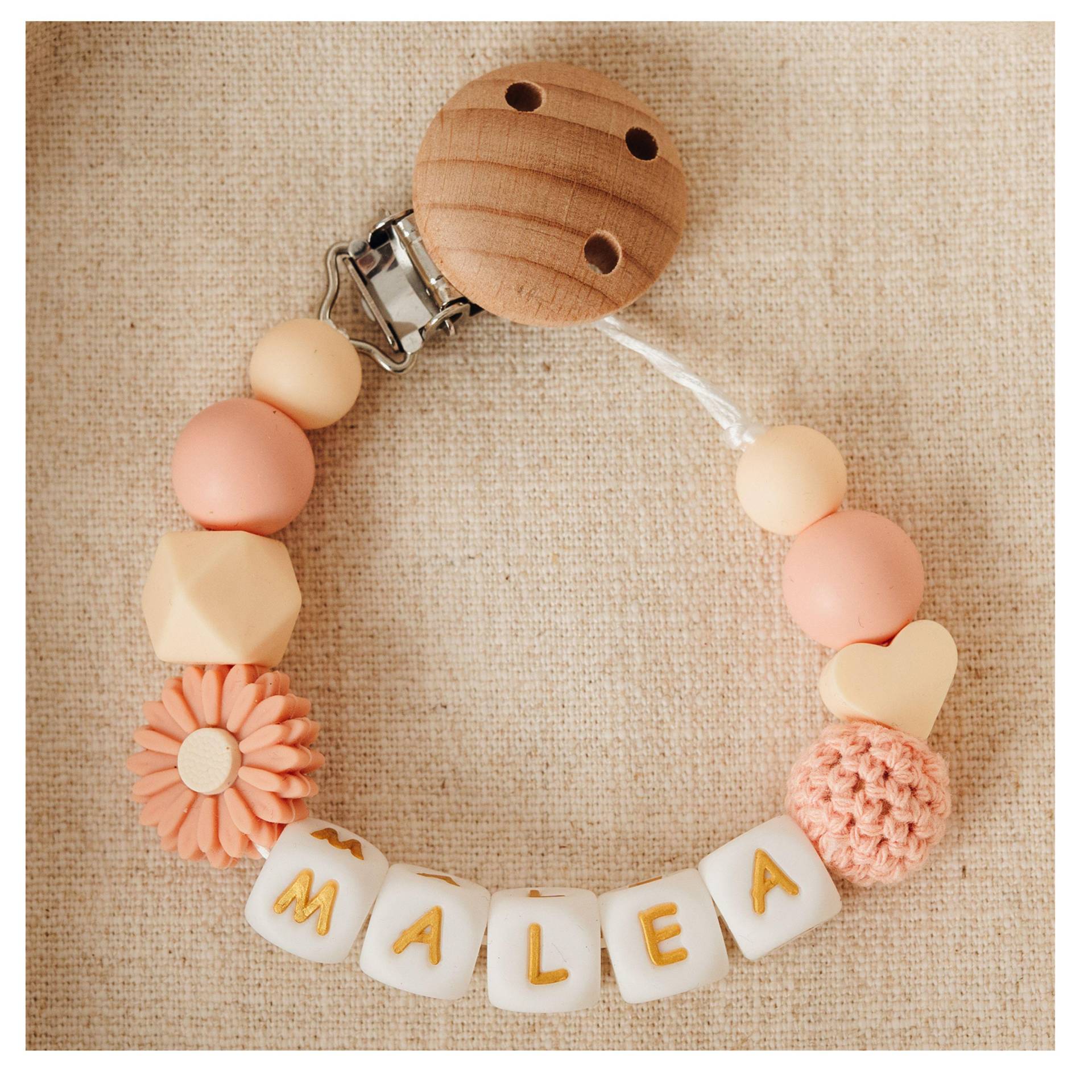 Personalisierte Schnullerkette Mit Namen - Apricot von Etsy - TeamStorchenkind