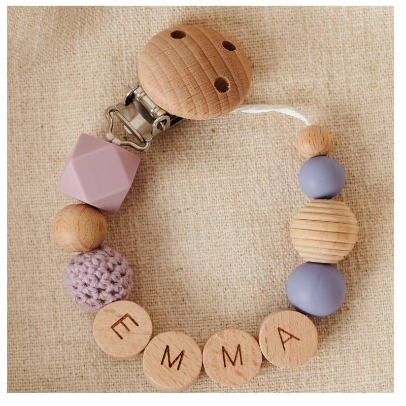 Personalisierte Schnullerkette Mit Namen - Lila von Etsy - TeamStorchenkind
