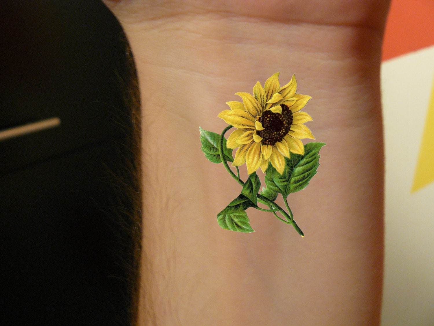 2 Sonnenblume Temporäres Tattoo, Vintage Blumenkunst, Sonnenblume, Festival Wrist Skin Art, Body Art 2 Sonnenblume Temporäres Tattoo, Vintage Blumenkunst, Sonnenblume, Festival Wrist Skin Art, Body Art von Etsy - Tempitat
