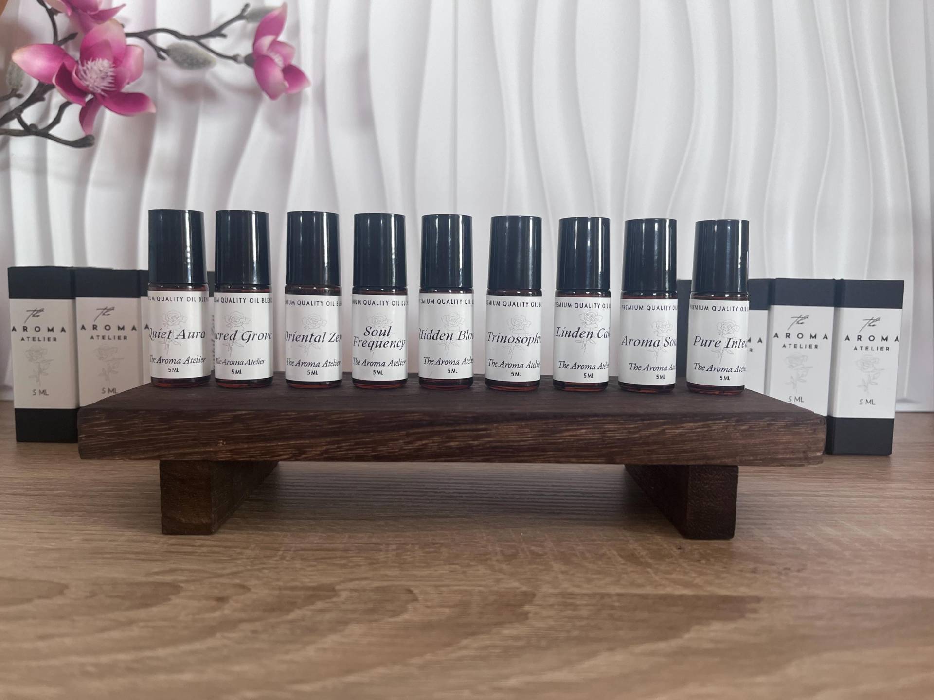 Natural Aromatherapy Perfumes Botanical Essential Oils Blends von Etsy - TheAromaAtelier