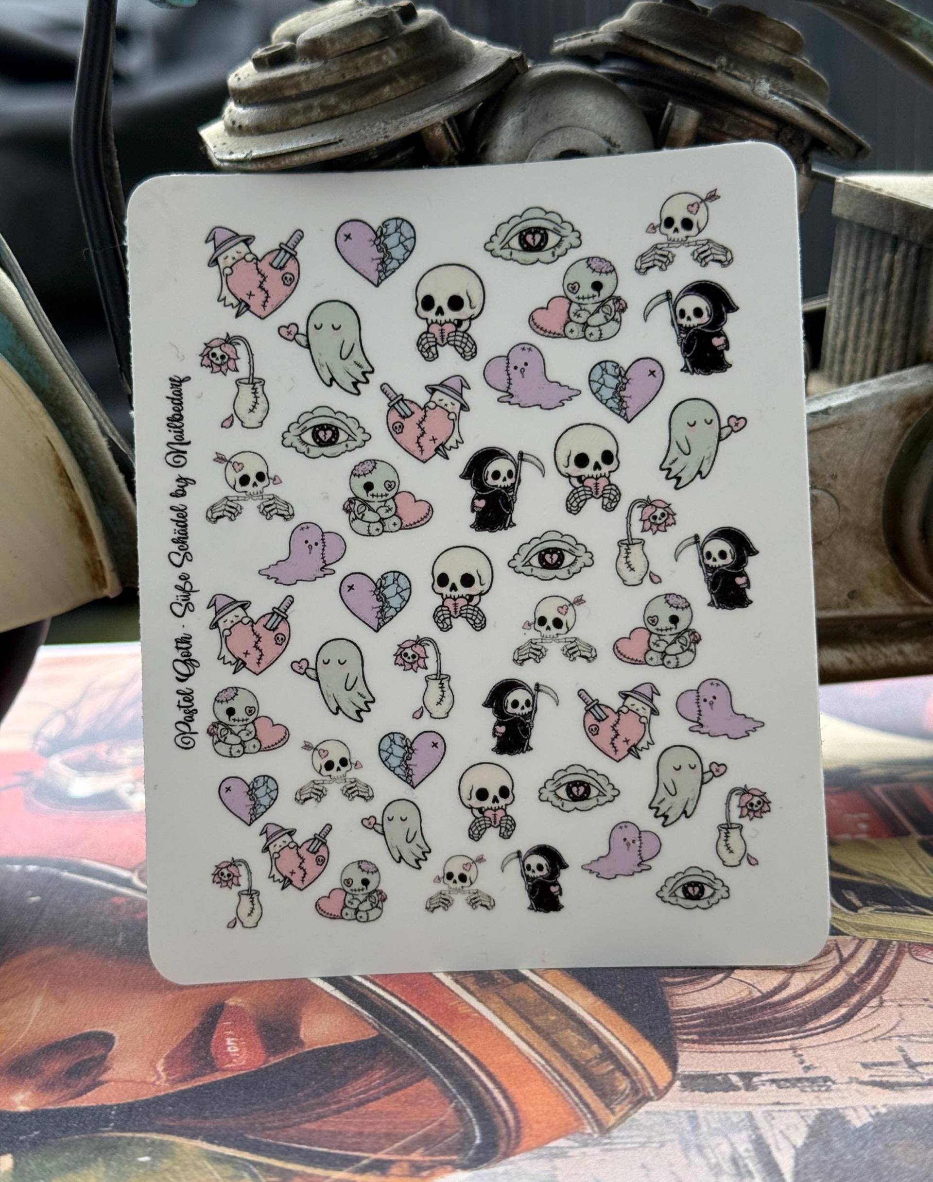 Gothic Liebe Nailart Wasserschiebe Stickers Für Nägel, Nagelsticker Geister Und Herzen, Süße Schädel Gothic Liebe Nailart Wasserschiebe Stickers Für Nägel, Nagelsticker Geister Und Herzen, Süße Schädel von Etsy - TheArtofNaildesign
