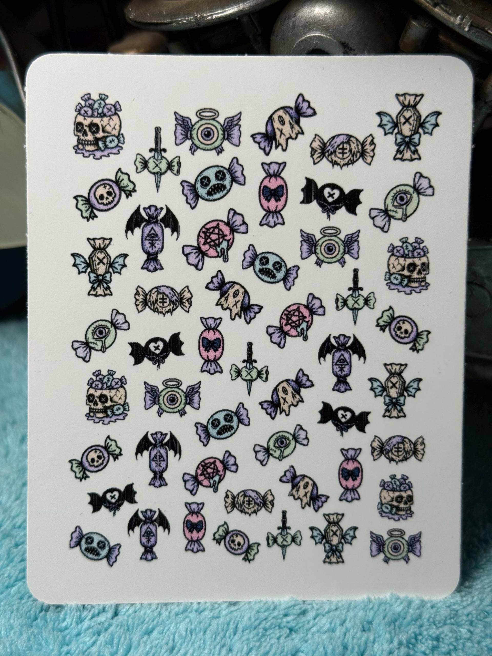 Gothic Pastell Süßes Wasserschiebe Stickers Für Nägel, Nailart Nagelsticker Verfluchte Süßigkeiten Gothic Pastell Süßes Wasserschiebe Stickers Für Nägel, Nailart Nagelsticker Verfluchte Süßigkeiten von Etsy - TheArtofNaildesign