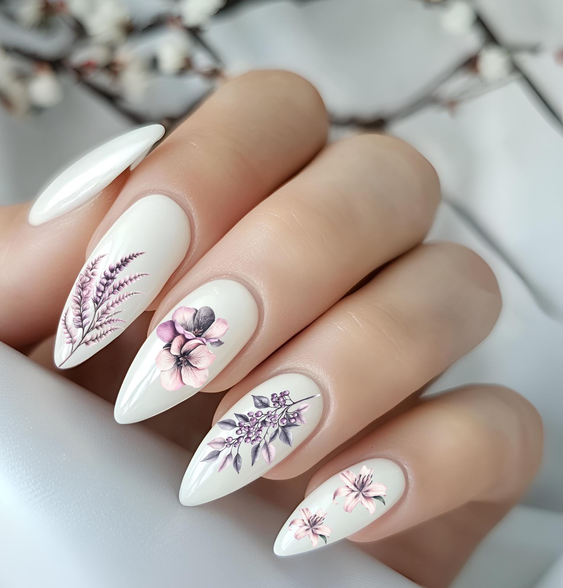 Nagelsticker Blume Blüte Nailart Wasserschiebefolie Blumenranken, Blätterranken Flieder Nagelsticker Blume Blüte Nailart Wasserschiebefolie Blumenranken, Blätterranken Flieder von Etsy - TheArtofNaildesign