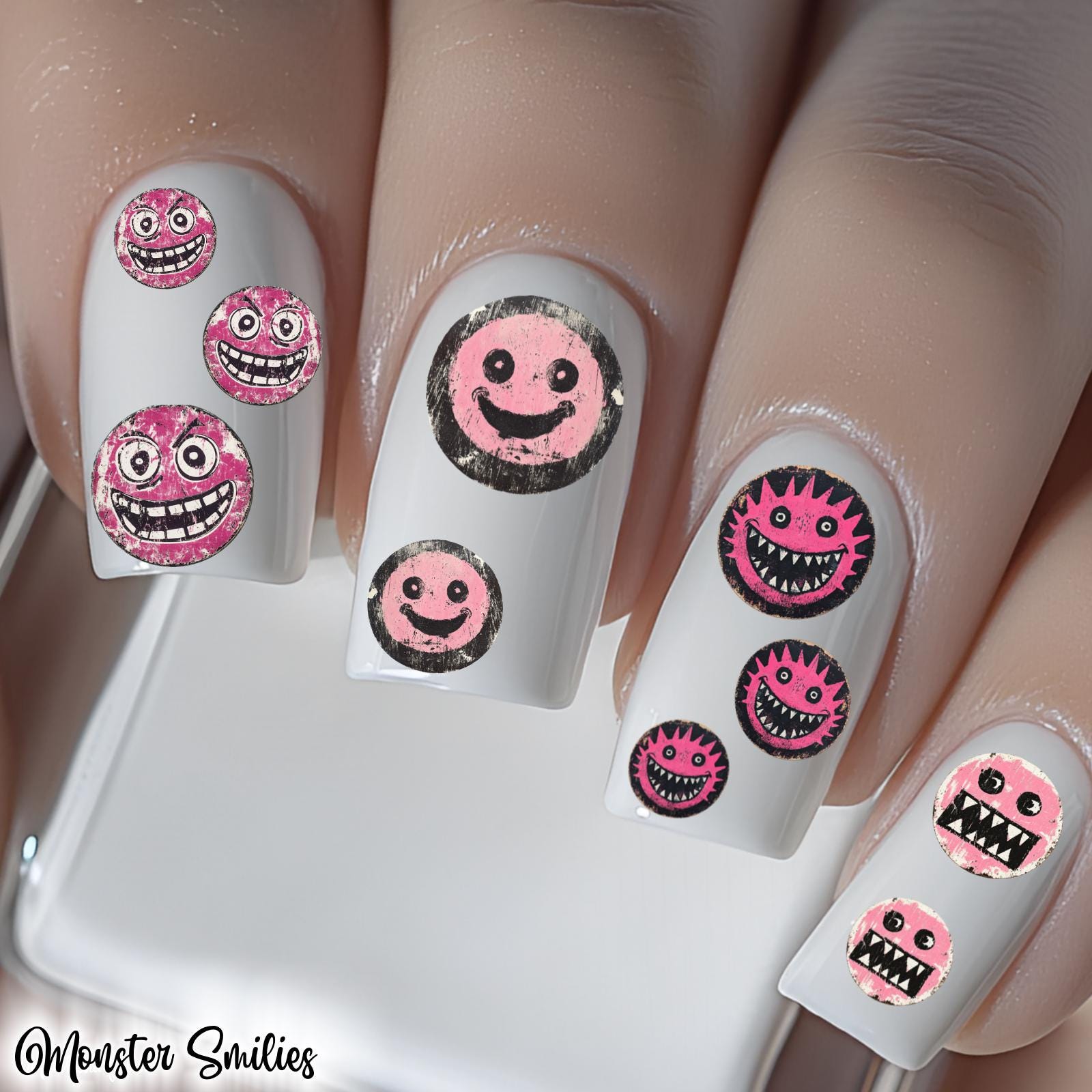 Nagelsticker Monster Smiley - Wasserschiebefolie Stickers Nail Art Abziehbild Für Nägel Nagelsticker Monster Smiley - Wasserschiebefolie Stickers Nail Art Abziehbild Für Nägel von Etsy - TheArtofNaildesign