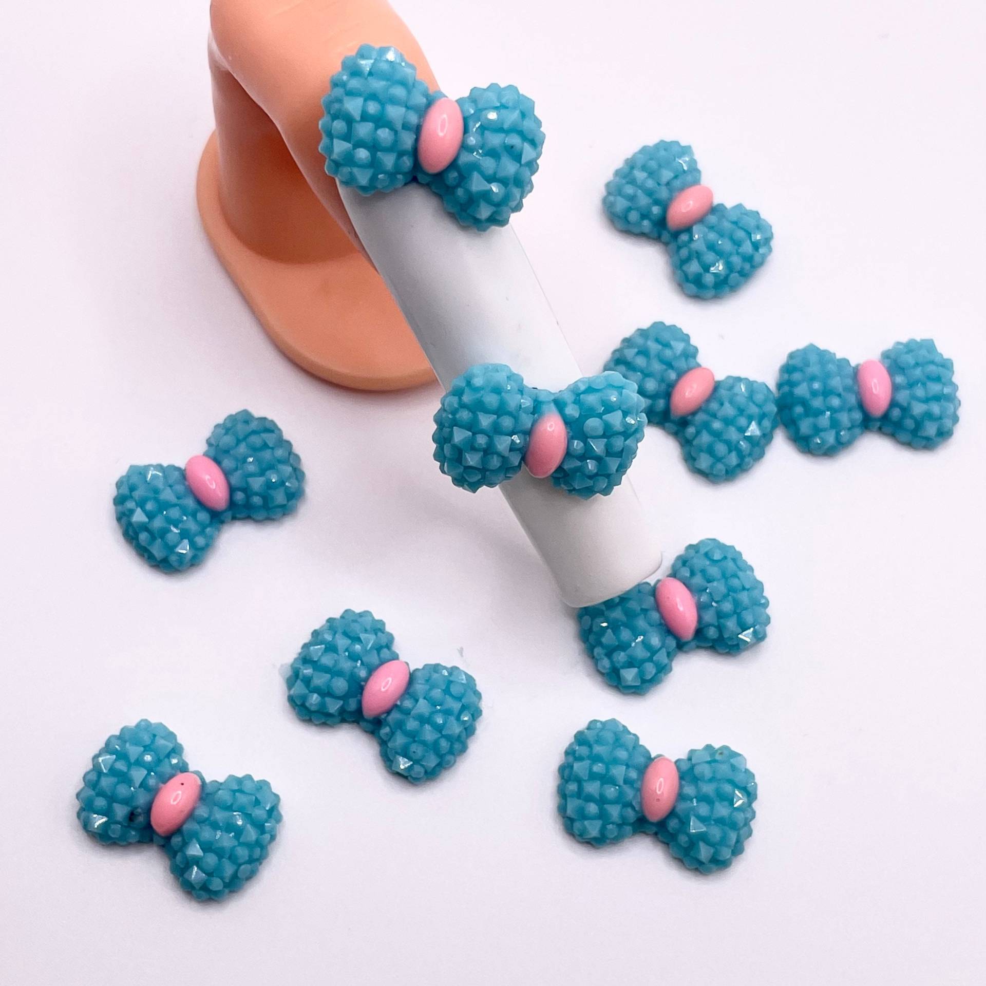 10 Stück Blaue Schleifen Charms 10 Stück Blaue Schleifen Charms von Etsy - TheBeautyBlok