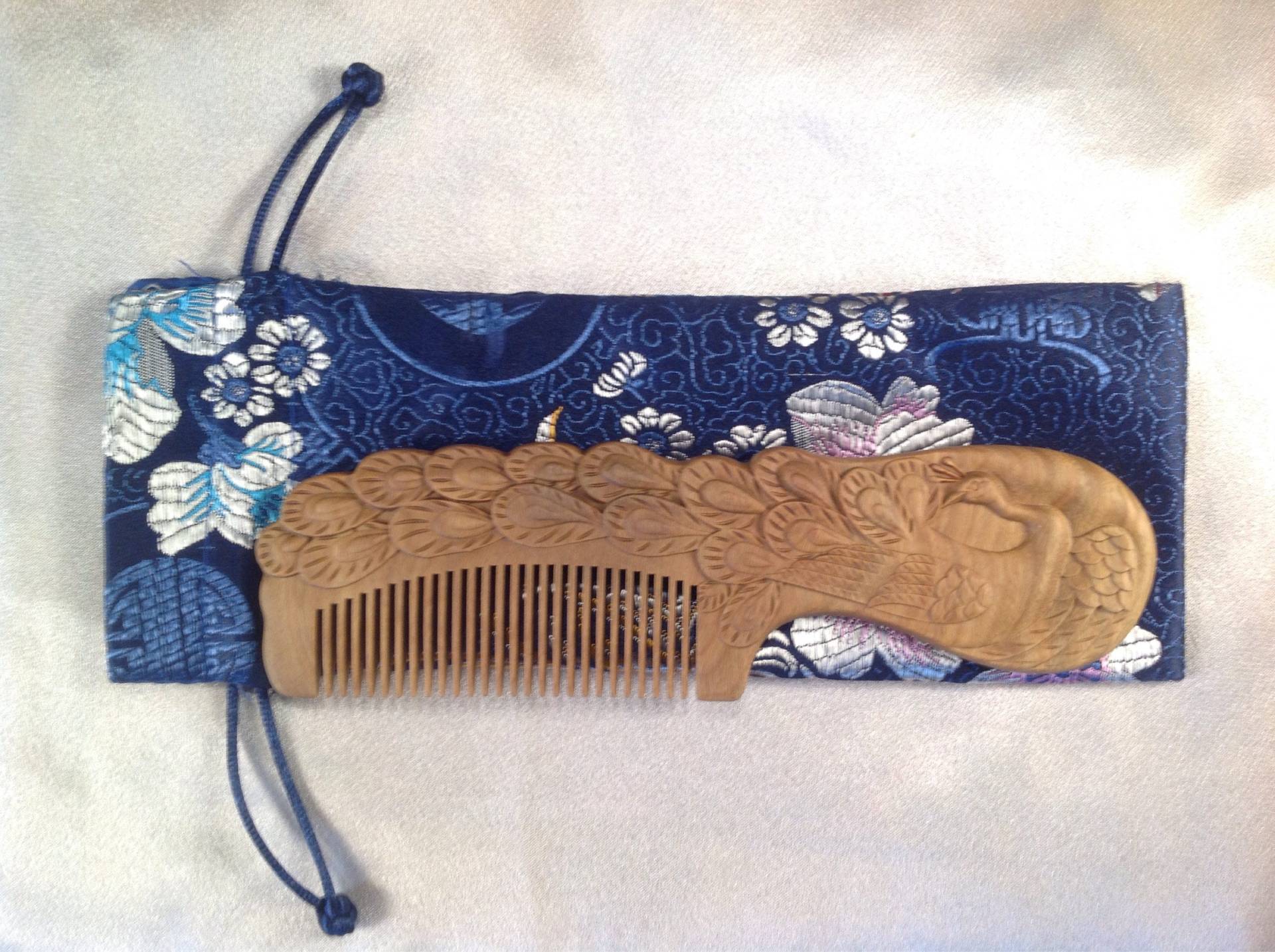 A0010 - Holzkamm von Etsy - TheCombStoreFinds