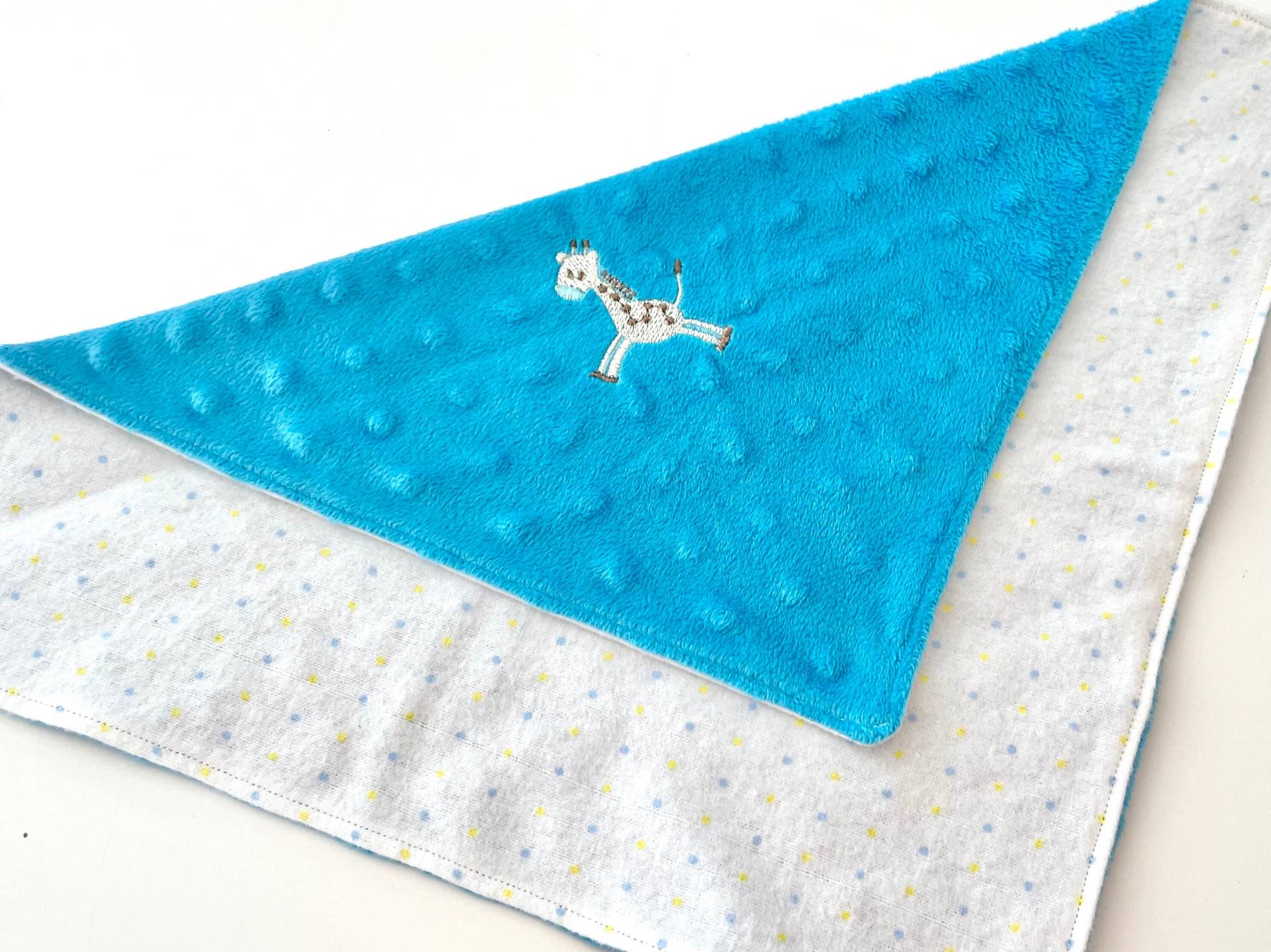 Blaues Minky Giraffen Baby Spucktuch | Spuckdecken Baby-Lovey Besticktes Lovey von Etsy - TheCraftyCabinUS