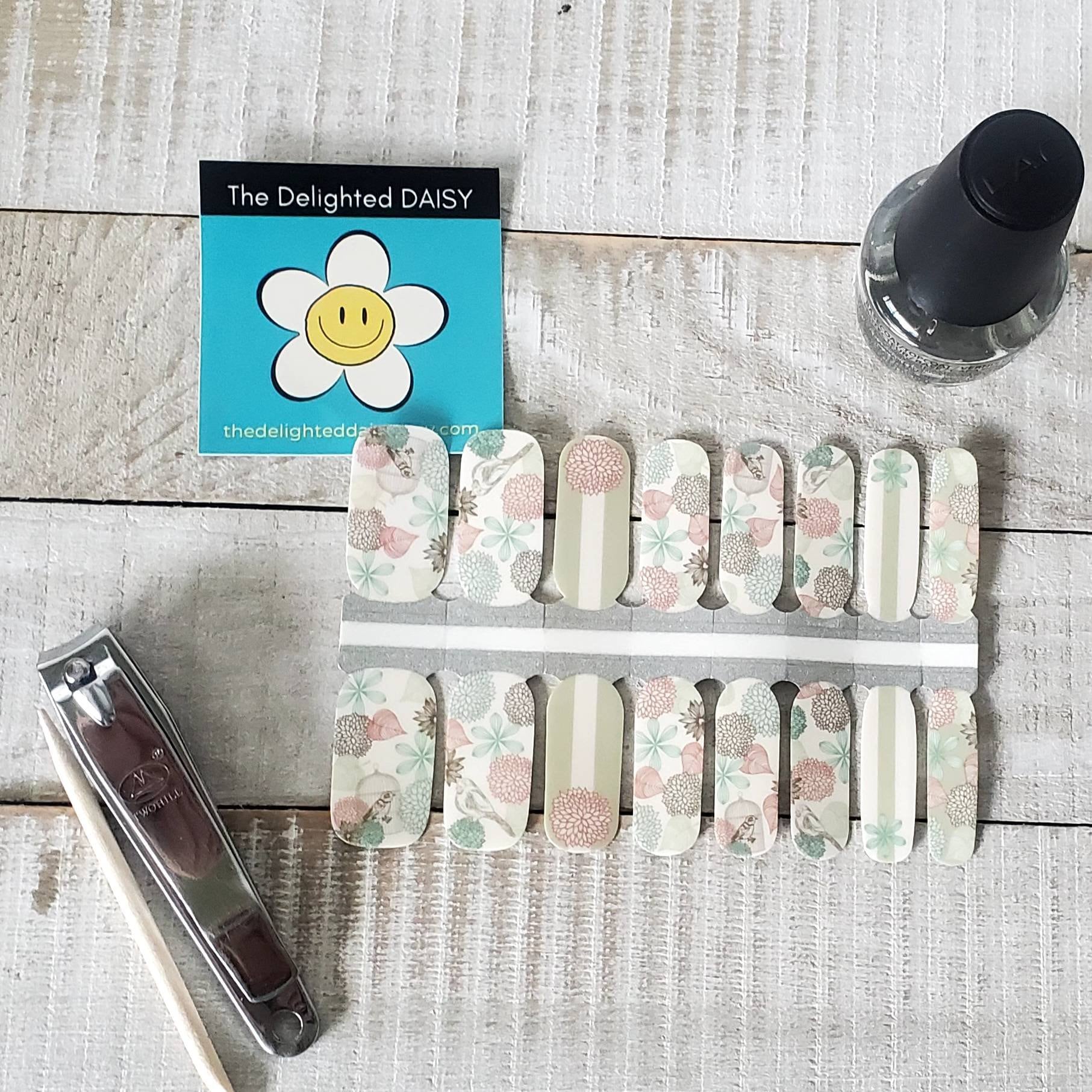 Blooms N Birds Nail Wraps, Strips, Sticker, Art von Etsy - TheDelightedDaisy