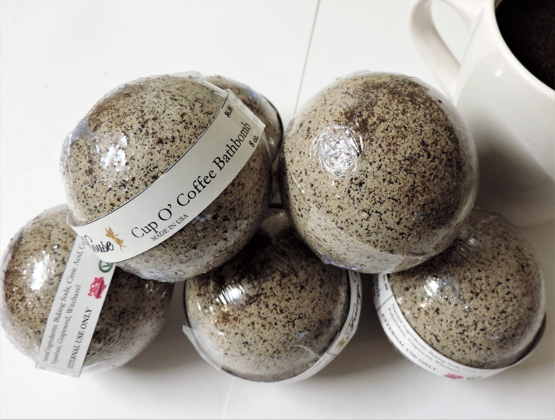 Cup O'kaffee Badebombe von Etsy - TheFairyHouseCo