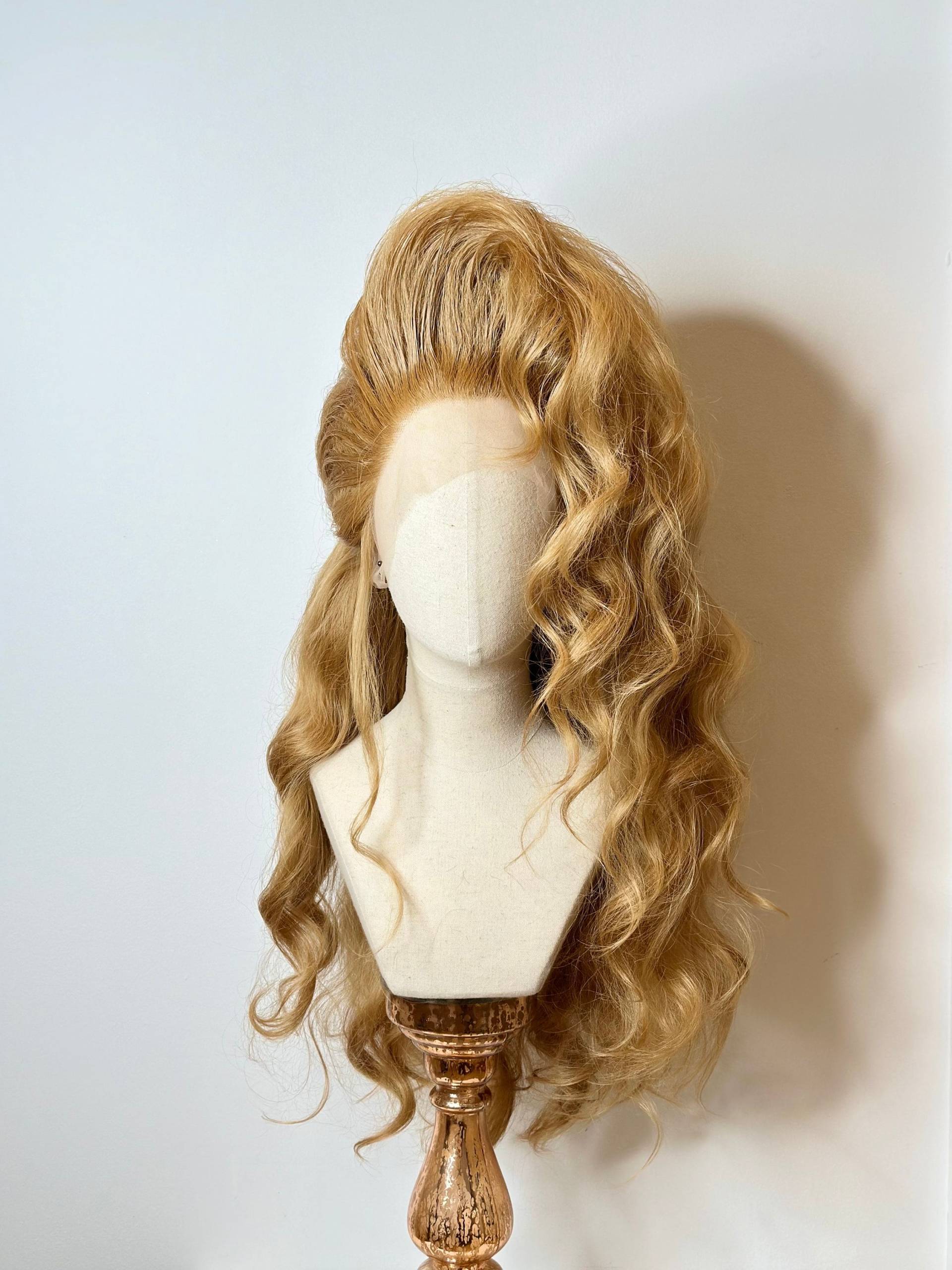 Big Blond Sidewave Wig Big Blond Sidewave Wig von Etsy - TheGingHair