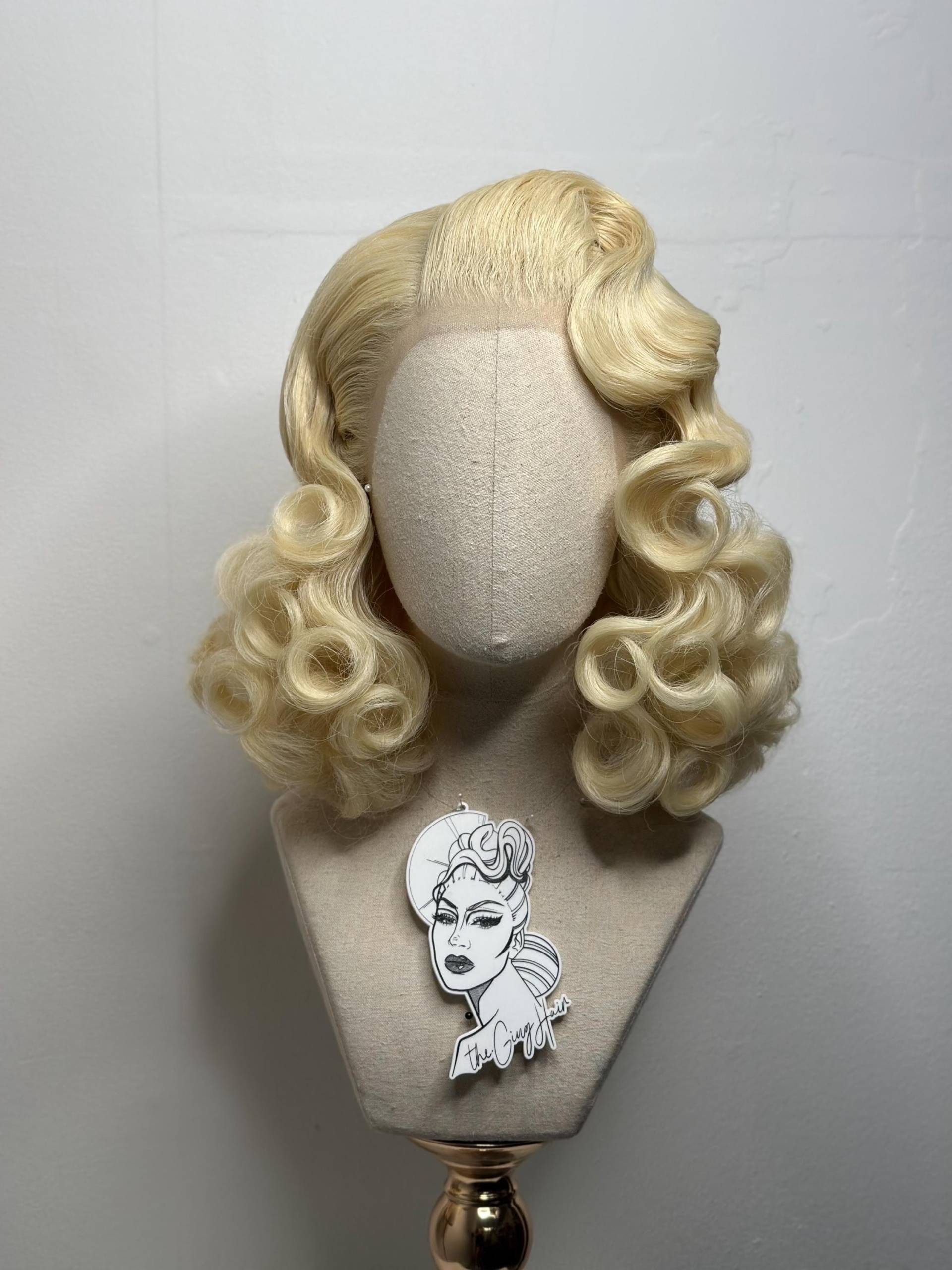 Classy 40S History Wig Vanilla Blond von Etsy - TheGingHair