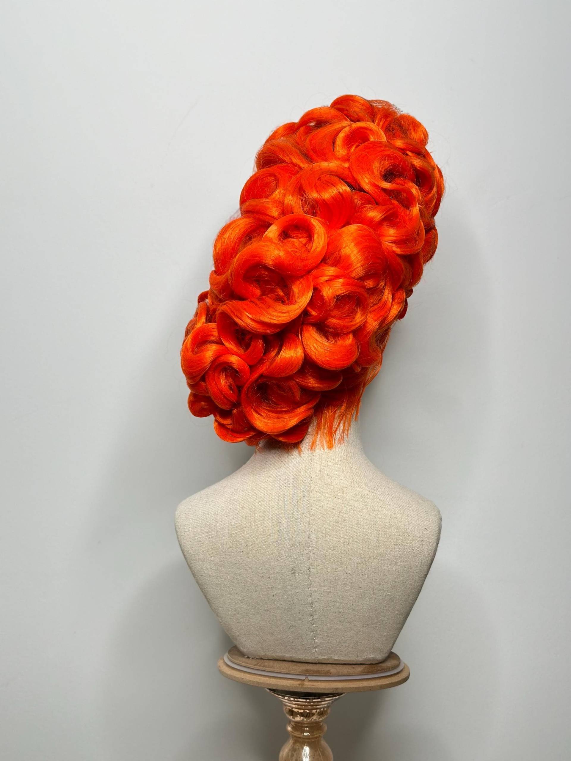 Classy Asymmetrical Updo in Orange Classy Asymmetrical Updo in Orange von Etsy - TheGingHair