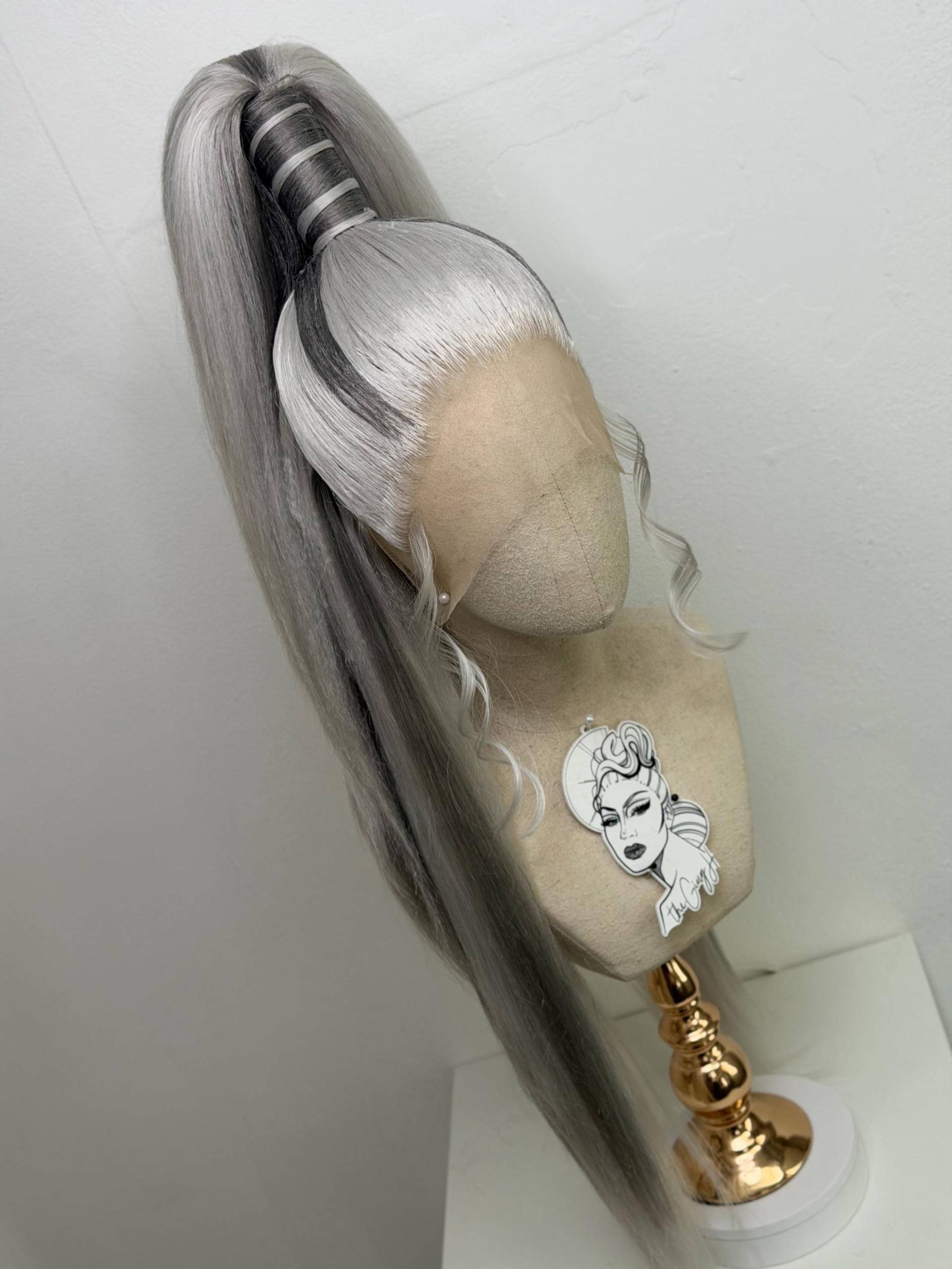 Classy Sleek Ponytail Wig Mix Silver Classy Sleek Ponytail Wig Mix Silver von Etsy - TheGingHair
