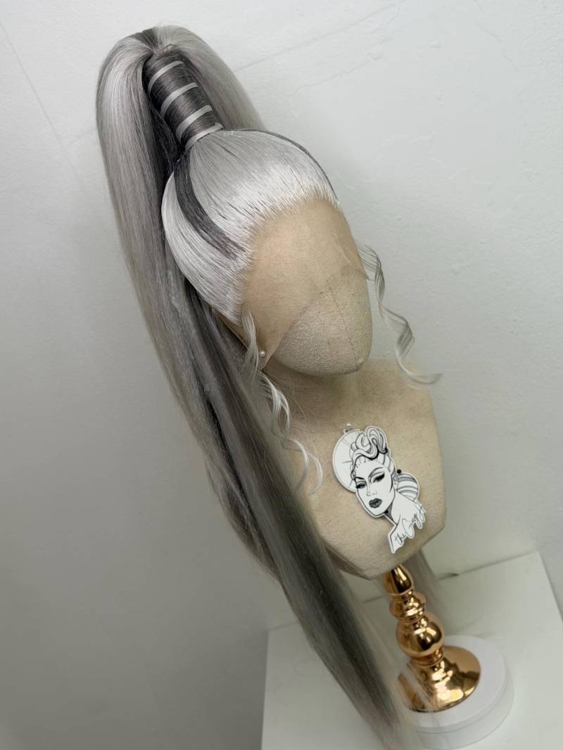 Classy Sleek Ponytail Wig Mix Silver Classy Sleek Ponytail Wig Mix Silver von Etsy - TheGingHair