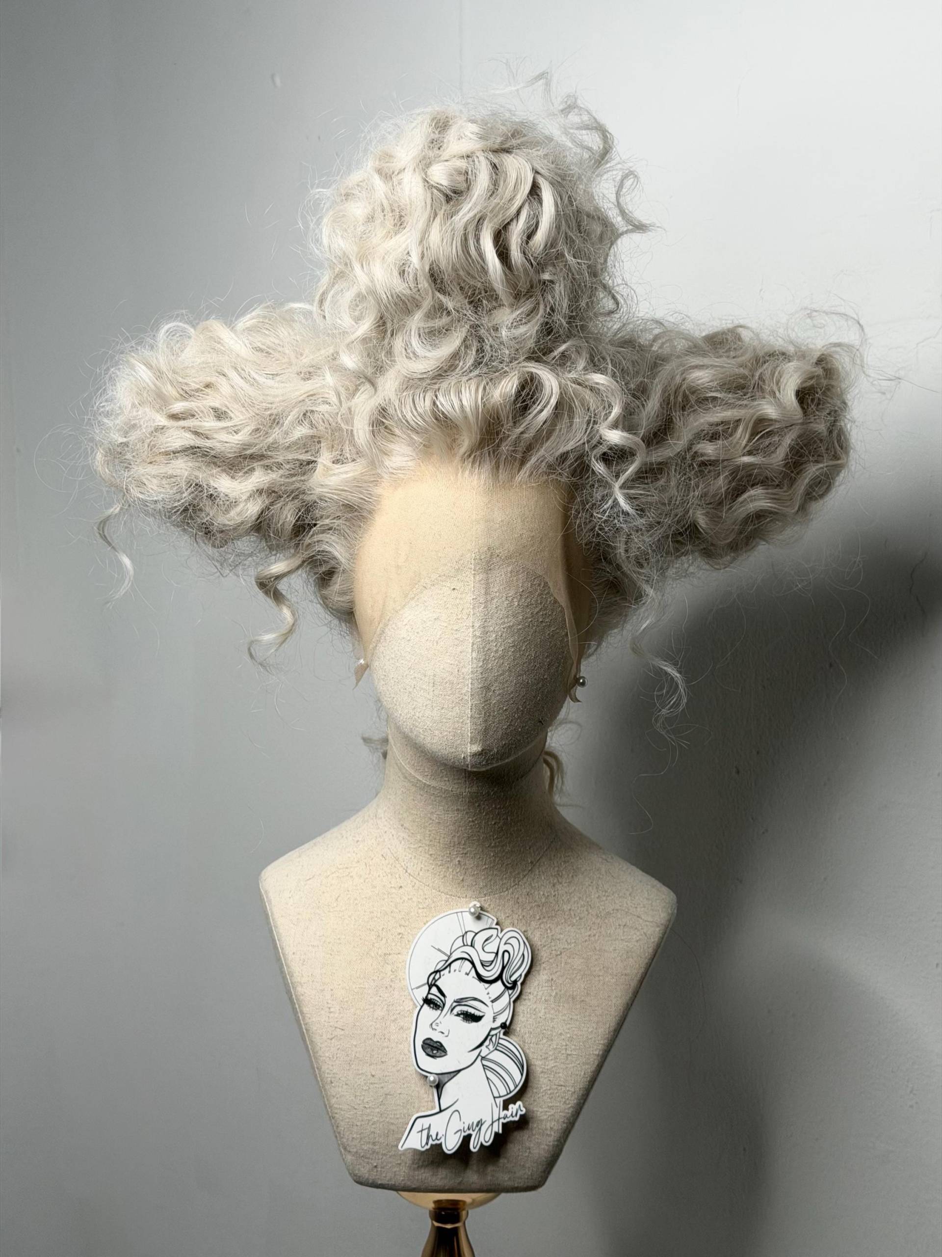 Greyblonde Fashion Wig Greyblonde Fashion Wig von Etsy - TheGingHair