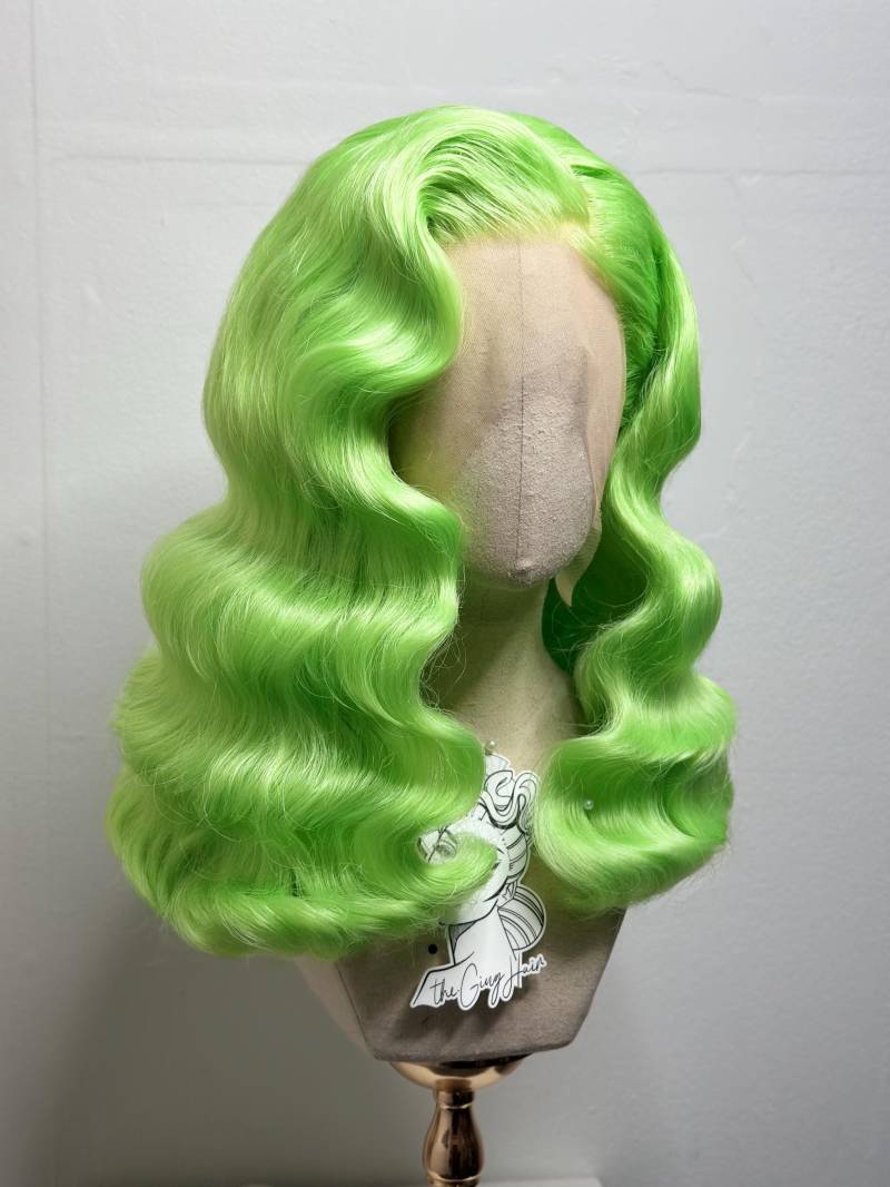 Hollywood Waves Neon Green von Etsy - TheGingHair