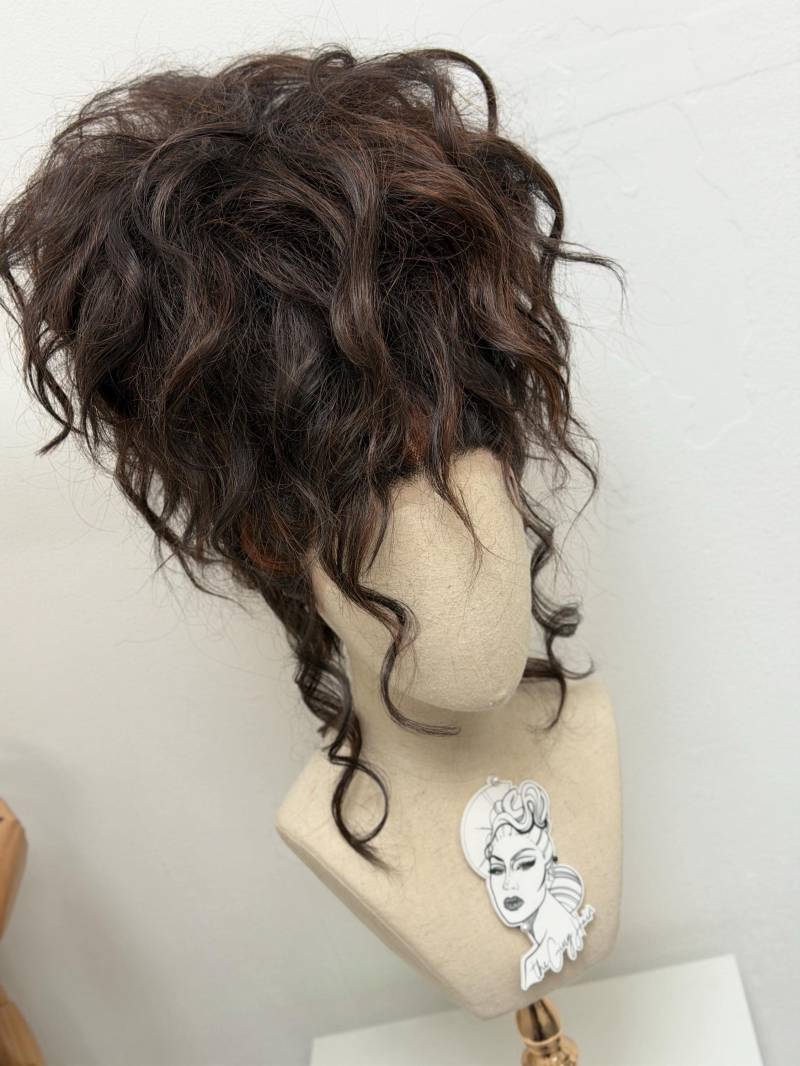 Messy Dark-Chocolate Updo von Etsy - TheGingHair